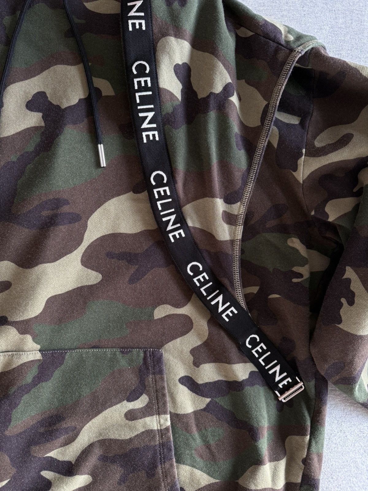 Celine CELINE BY HEDI SLIMANE Oversized Logo Band Camo Hoodi Size US M / EU 48-50 / 2 - 10 Thumbnail