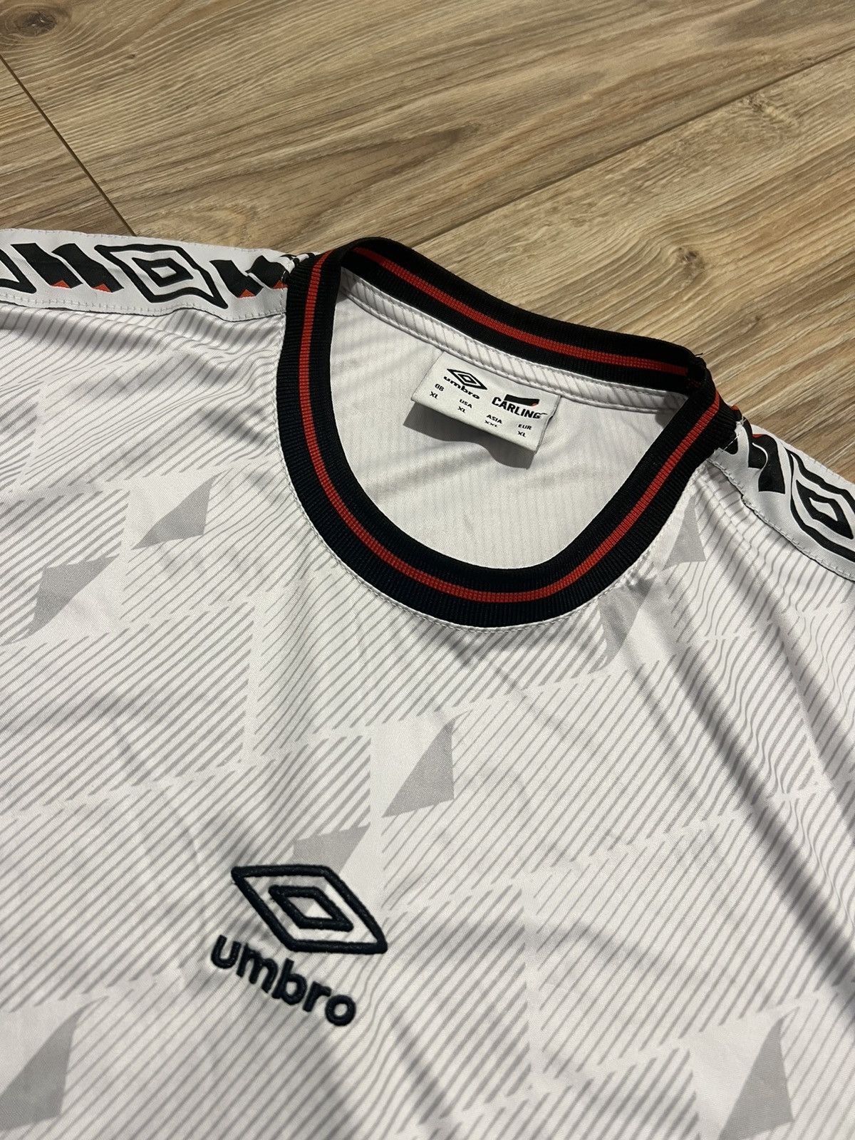 Umbro × Vintage Soccer Jersey Umbro Carling Vintage Football England Size US XL / EU 56 / 4 - 4 Thumbnail