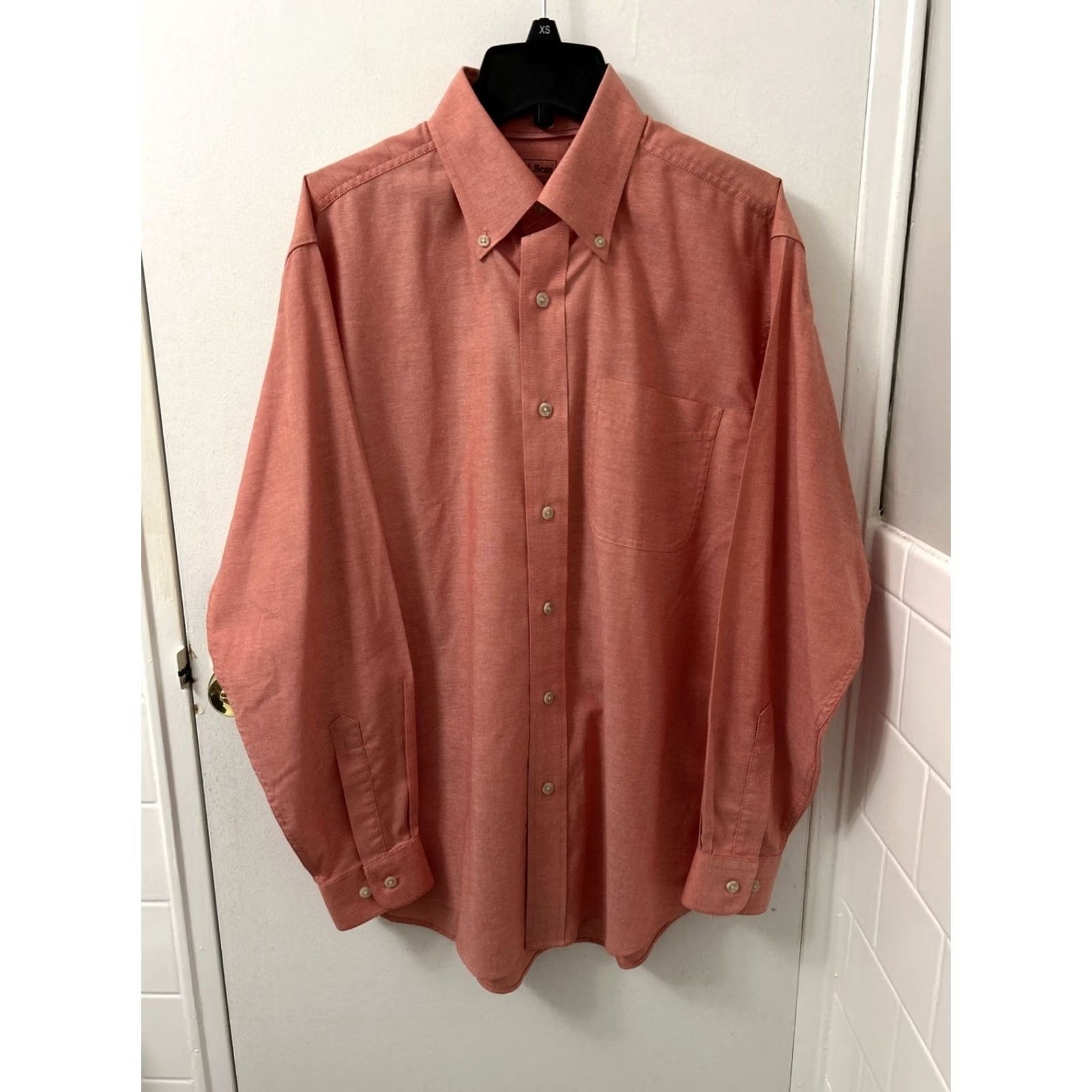 Vintage LL Bean Shirt Mens S Red Pink Chambray Traditional Button Down L/S 248929 Size US S / EU 44-46 / 1 - 2 Thumbnail