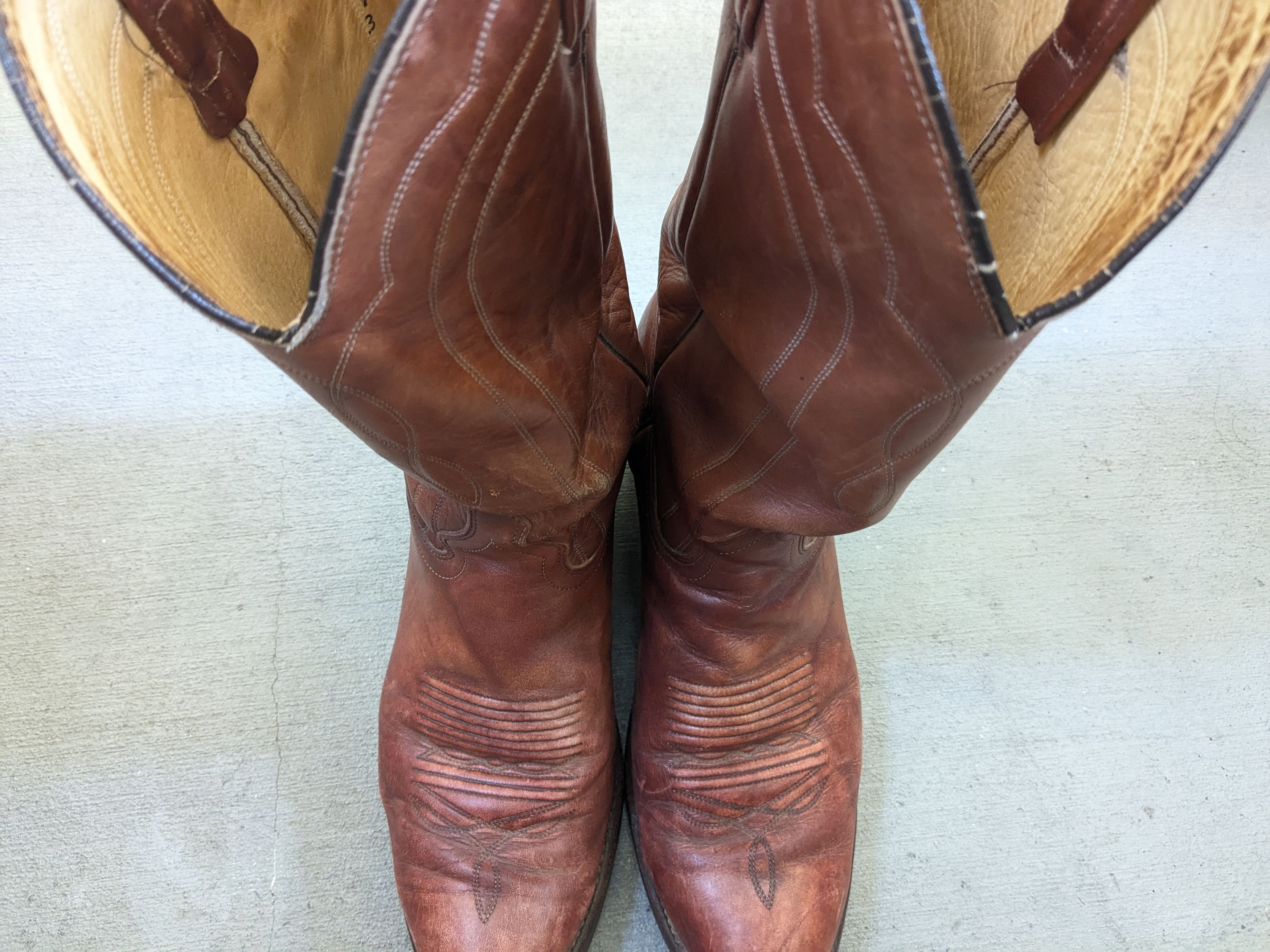 Genuine Leather J Chisholm Cowboy Boots Brown 11 D USA Botas Size US 11 / EU 44 - 4 Thumbnail