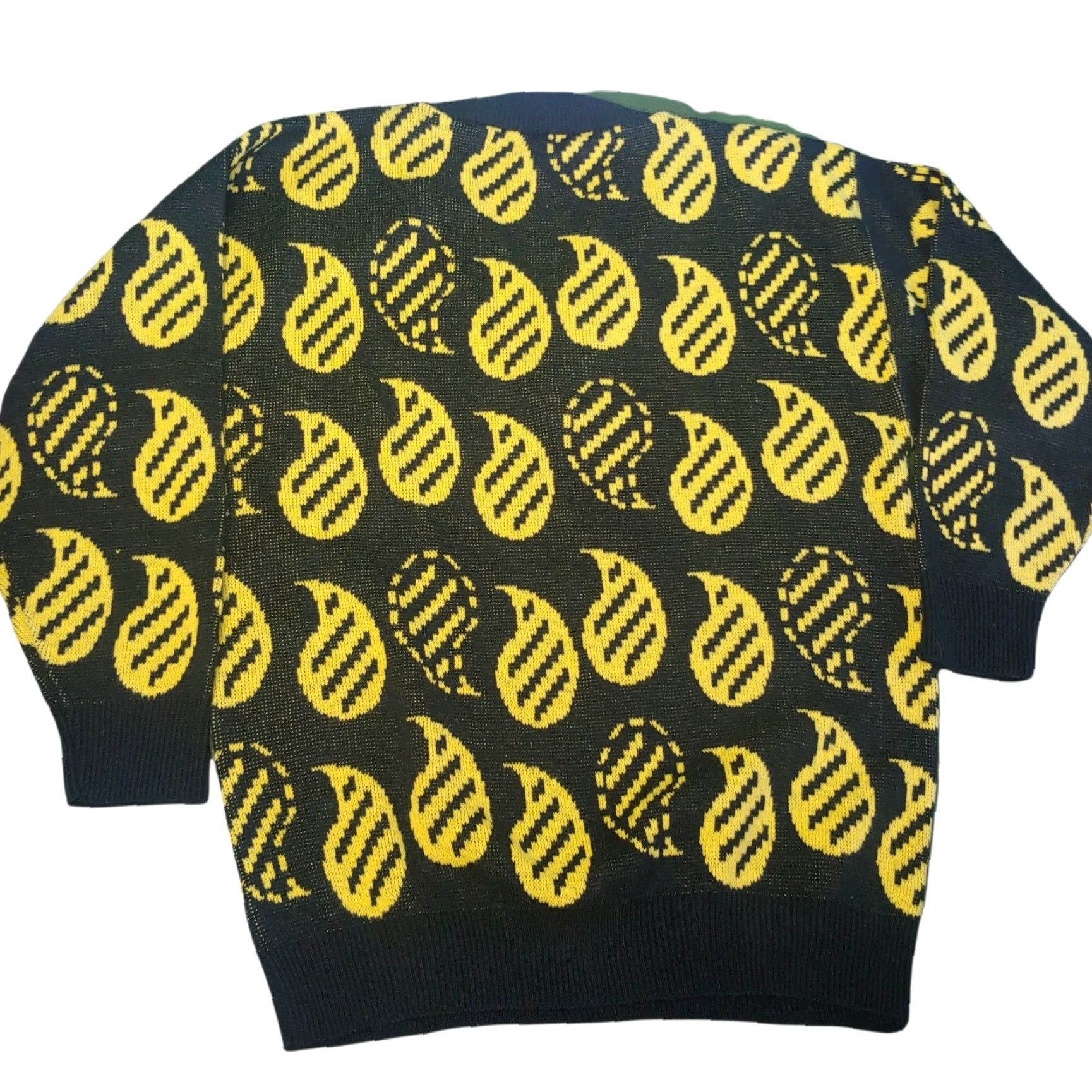 Vintage VINTAGE Stefano Sweater Large V-Neck Retro Paisley Black Yellow Women's 80s Chic Pullover Knit Long Sleeve - 1980s Vintage 1980s Size L / US 10 / IT 46 - 2 Thumbnail