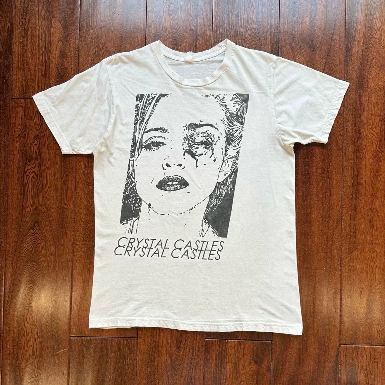 Band Tees × Streetwear × Vintage Crystal Castles Madonna Potrait