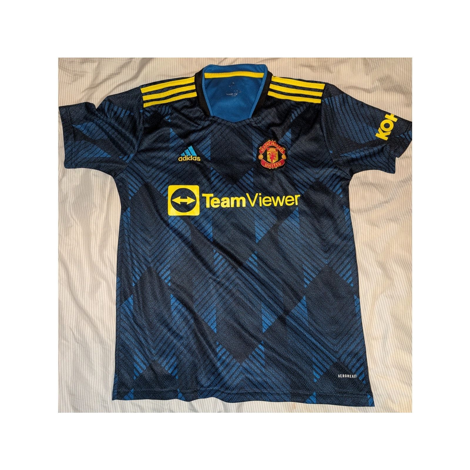 Adidas Manchester United 2021 / 22 Jersey #2 Large Adidas Size US L / EU 52-54 / 3 - 1 Thumbnail