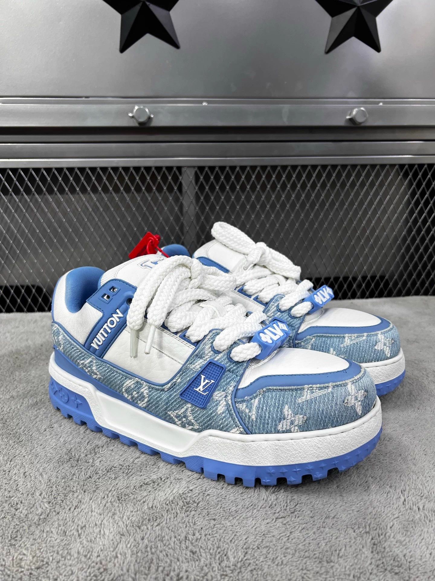 Louis Vuitton LOUIS VUITTON Trainer Maxi Blue White Denim 41.5 Size US 8.5 / EU 41-42 - 3 Thumbnail