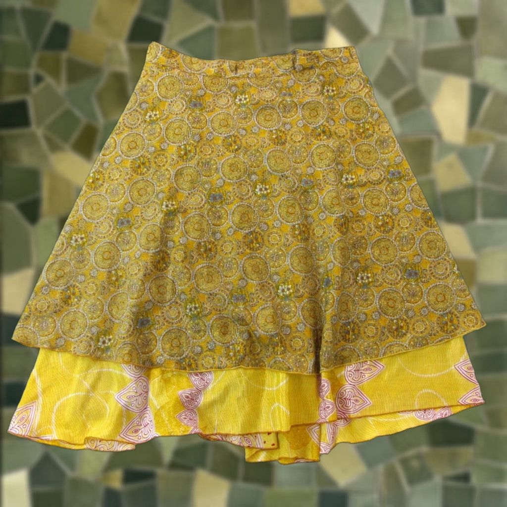 Vintage VINTAGE Mexicali Blues Silk Reversible Midi Wrap Skirt OS Women Yellow Floral XS-OS? Size 42" / US 20 - 1 Thumbnail