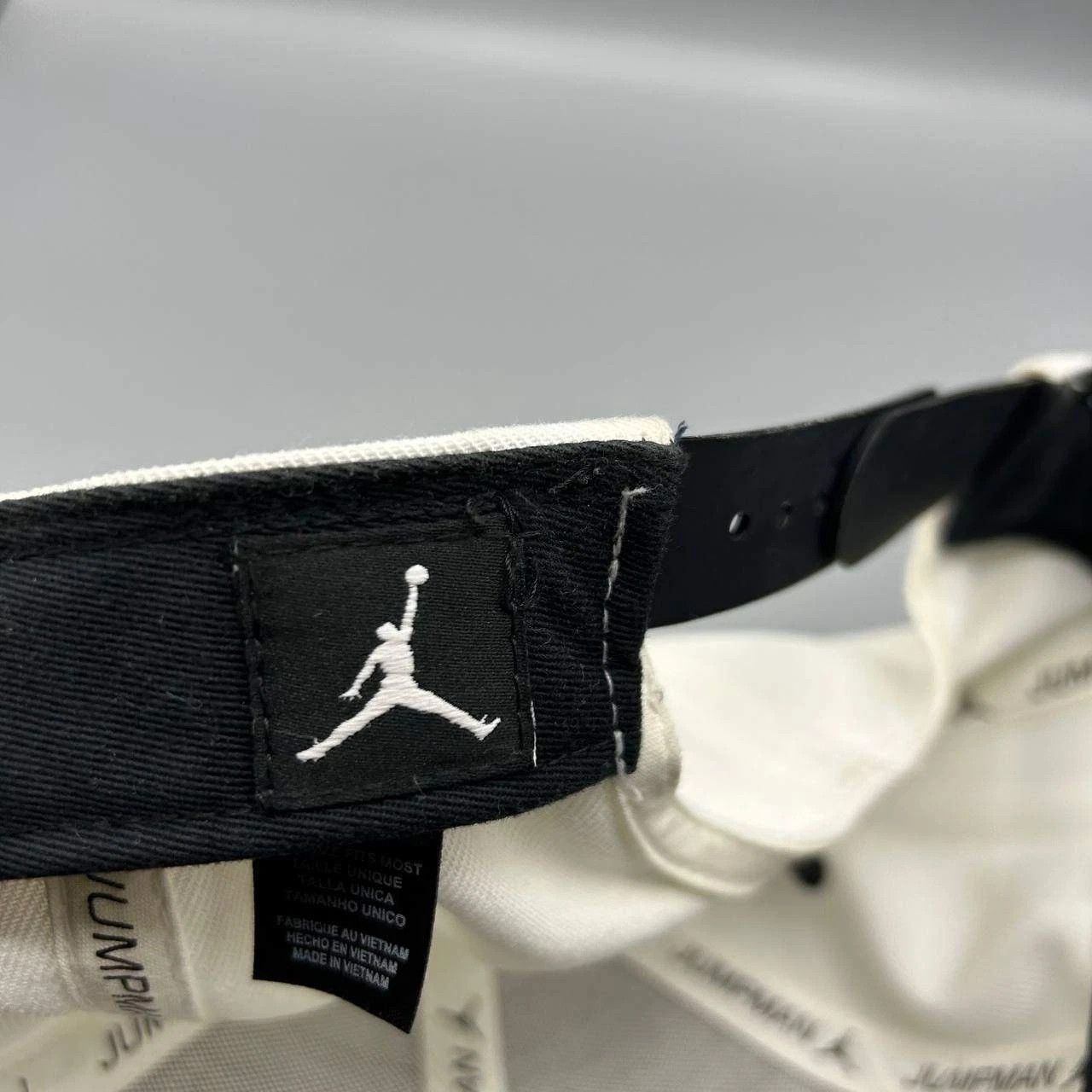 Jordan Brand Air Jordan 23 Hat Men Embroidered Logo Jumpman Snap Back Cap Size ONE SIZE - 6 Thumbnail