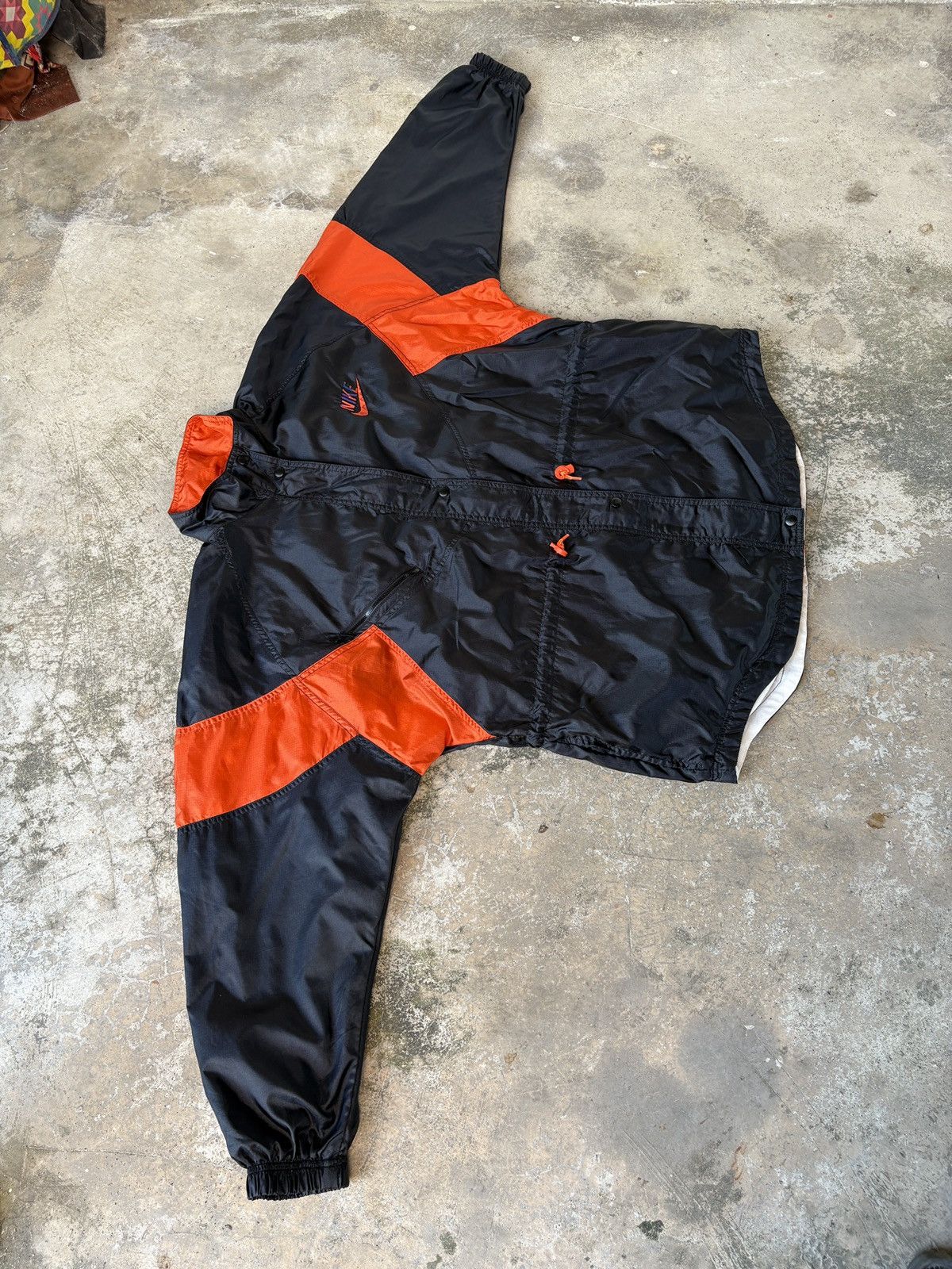 Nike × Vintage Vintage Nike Big Swoosh Windbreaker Jacket size L Tall Size US L / EU 52-54 / 3 - 3 Thumbnail