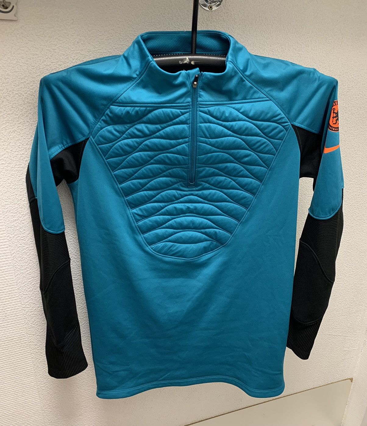 Chelsea Nike soccer jersey longsleeve S termo-fit
