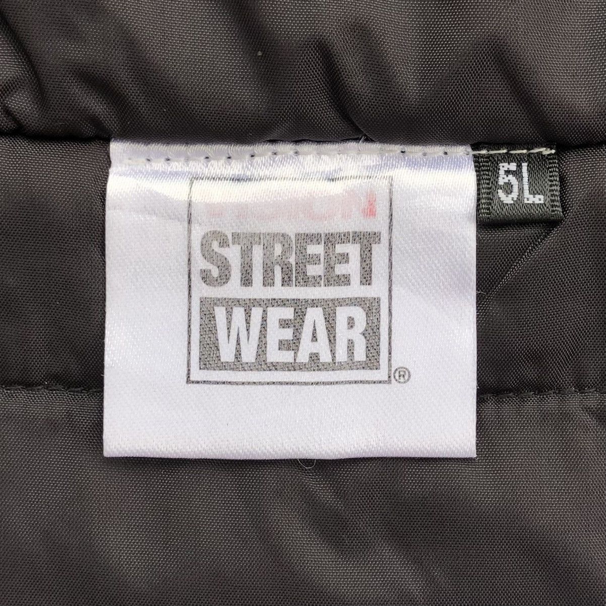 Vision Streetwear Vision Street Wear White Black Light Puffer Hoodie Jacket Size US XXL / EU 58 / 5 - 15 Thumbnail