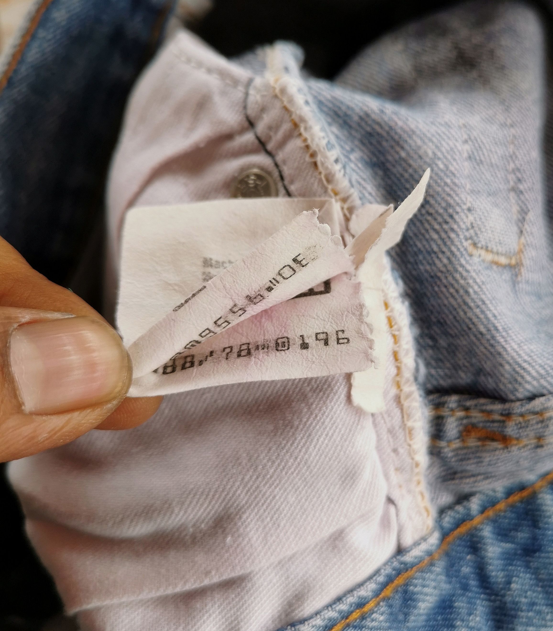 Levi's 90s Light Wash Vintage Levi's 501 Jeans USA 28x28 Denim Size US 28 / EU 44 - 4 Thumbnail