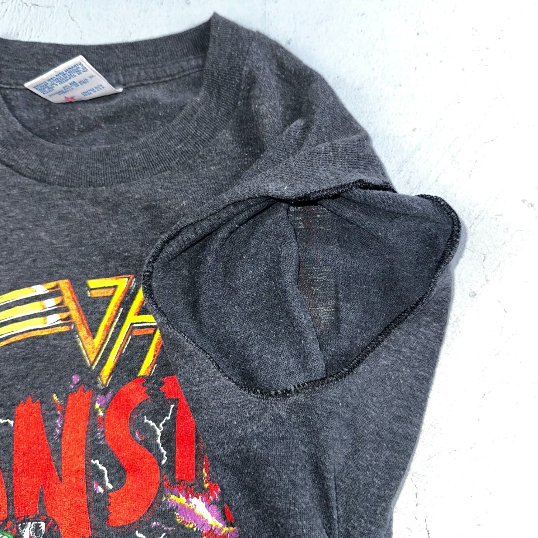 Vintage Vintage Van Halen Monsters Rock Tour 1988 T-Shirt Men's Medium Black Concert 80s Size US M / EU 48-50 / 2 - 7 Thumbnail