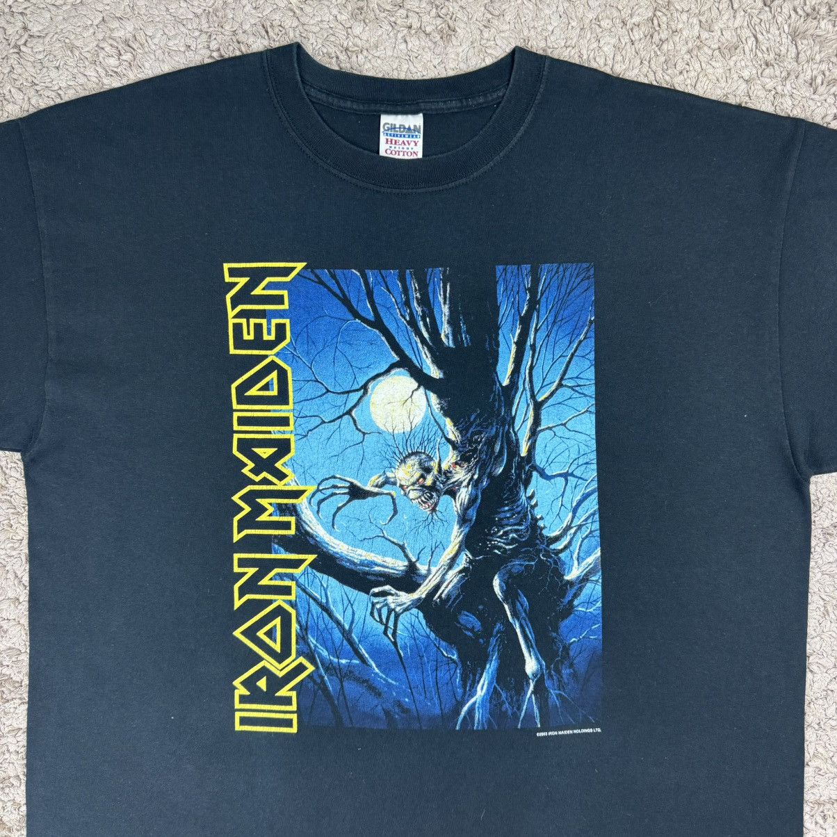 Band Tees Vintage Iron Maiden 'Fear of the Dark' Graphic Art T-shirt Size US XL / EU 56 / 4 - 5 Thumbnail