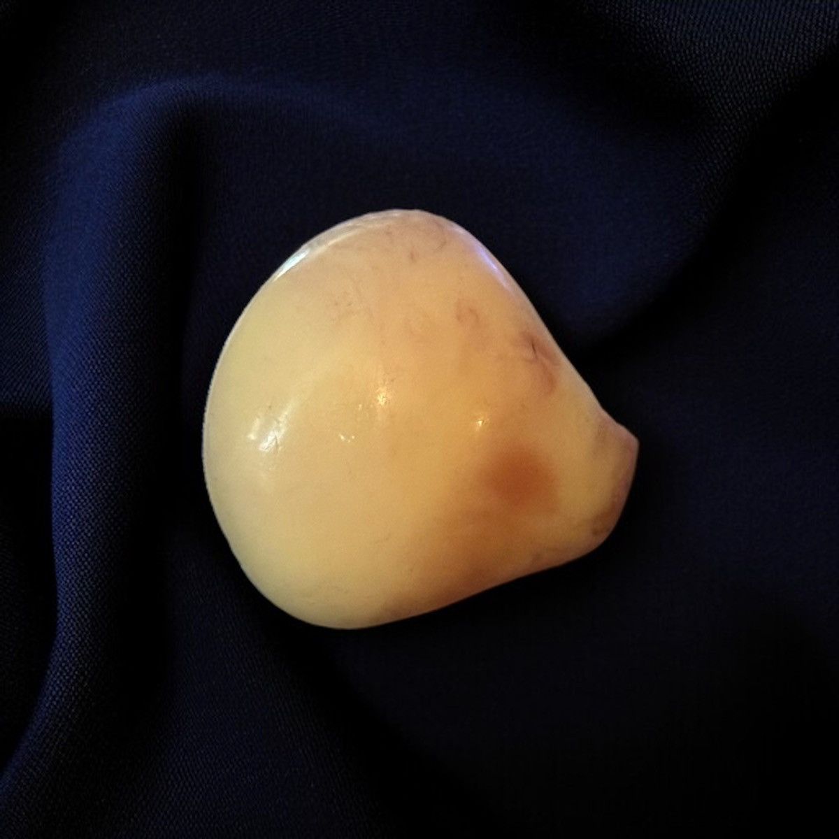 Vintage Vintage lucite cream marbled dome ring Size ONE SIZE - 1 Thumbnail