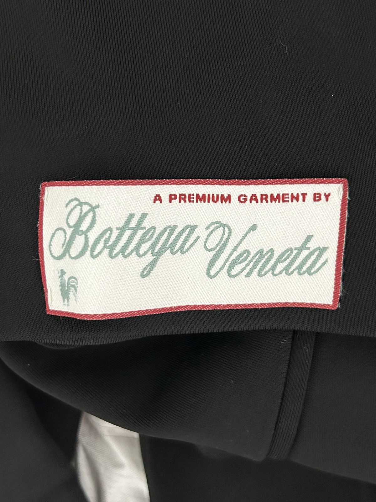Bottega Veneta FW25 MSRP: $4.5k Fluid Jersey Trench Coat Size US M / EU 48-50 / 2 - 5 Thumbnail