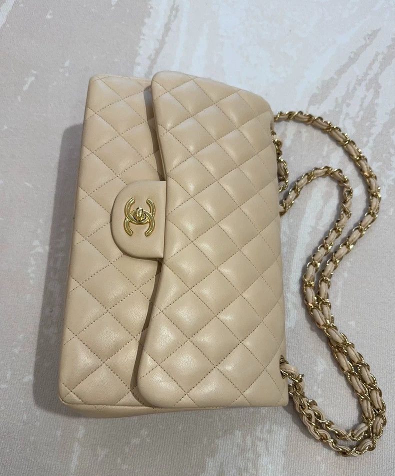 Chanel Chanel Beige sheepskin gold buckle double-covered shoulder Size ONE SIZE - 4 Thumbnail