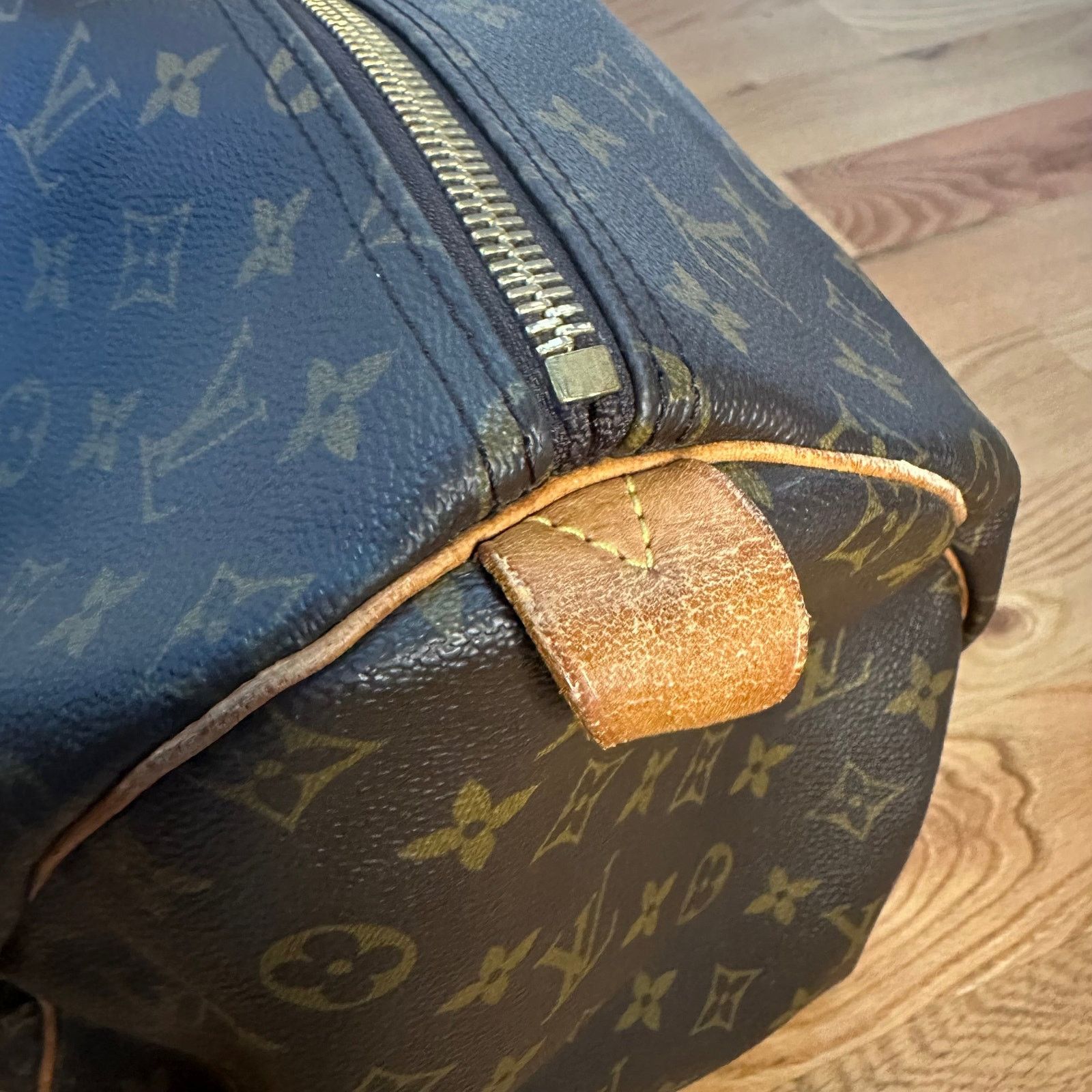 Louis Vuitton Vintage Louis Vuitton 1994 Keepall 55 Bag Size ONE SIZE - 17 Thumbnail