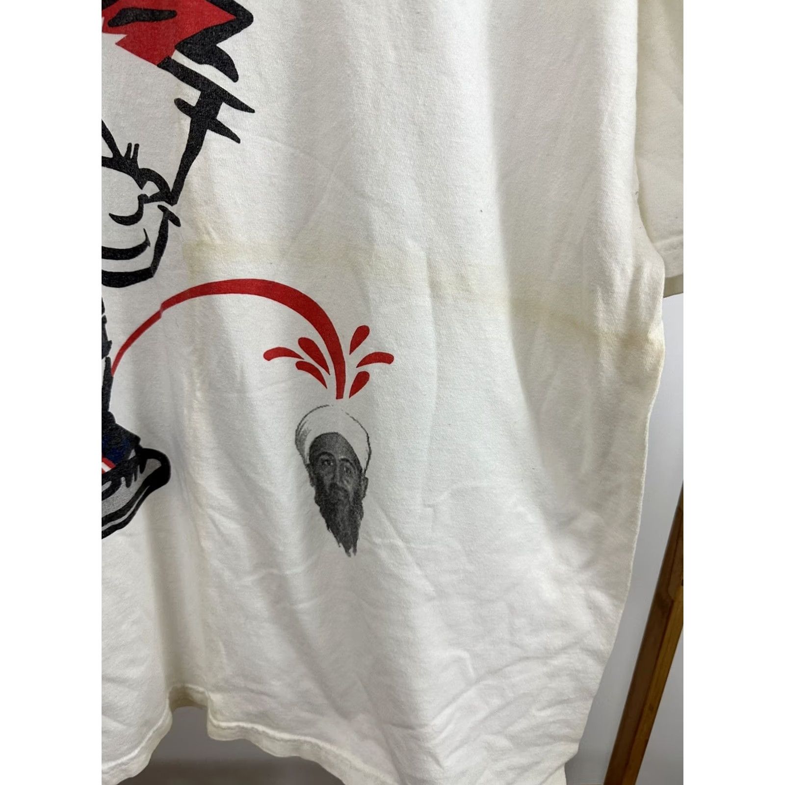 Gildan VTG Calvin Osama Bin Laden Sucks His Followers Swallow Team USA RARE T-Shirt XL Shirt Men White USA War terrorist Size US XL / EU 56 / 4 - 6 Thumbnail