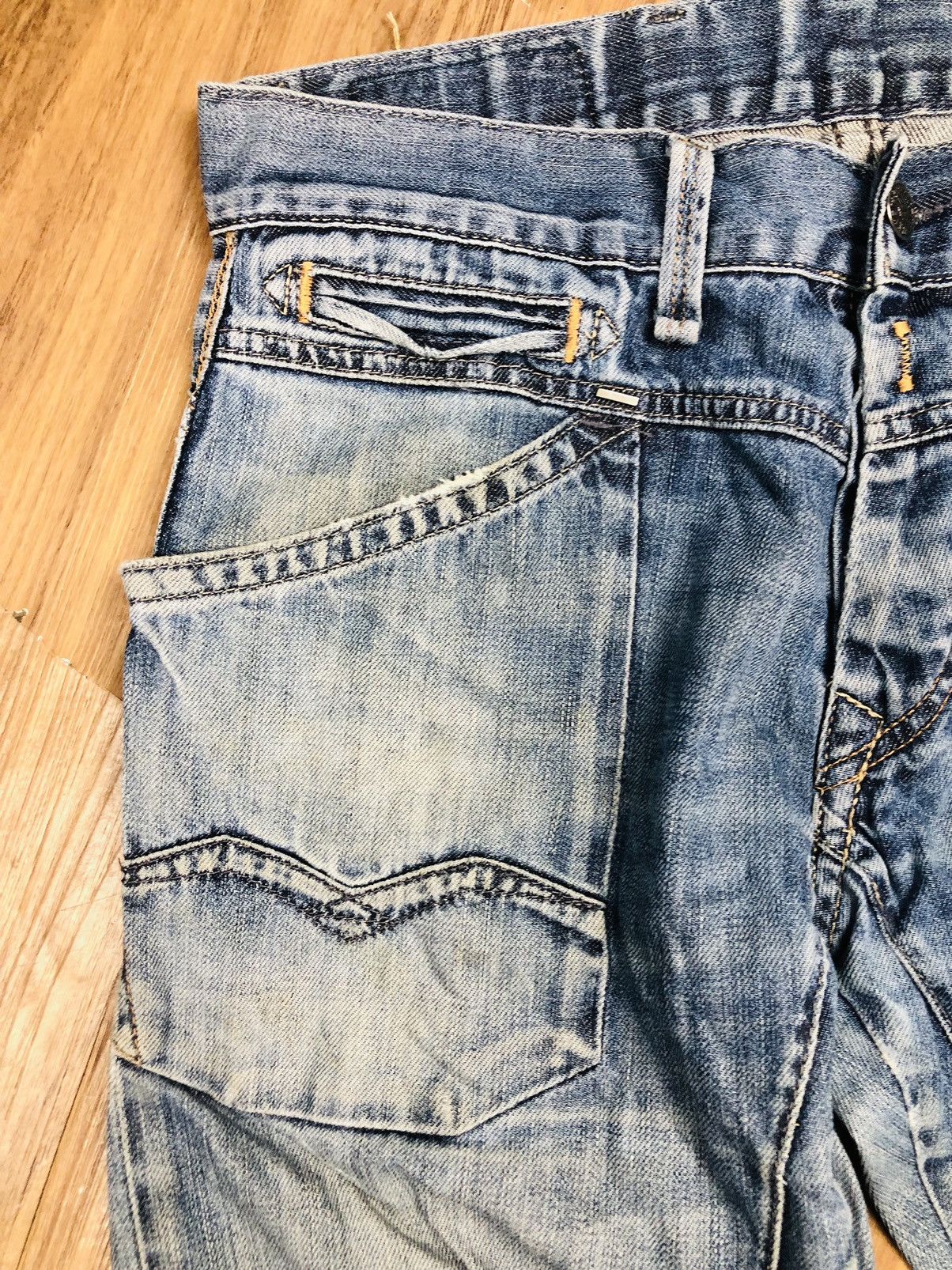 Replay REPLAY Regular Fit Distressed Jeans (38) Size US 31 - 5 Thumbnail
