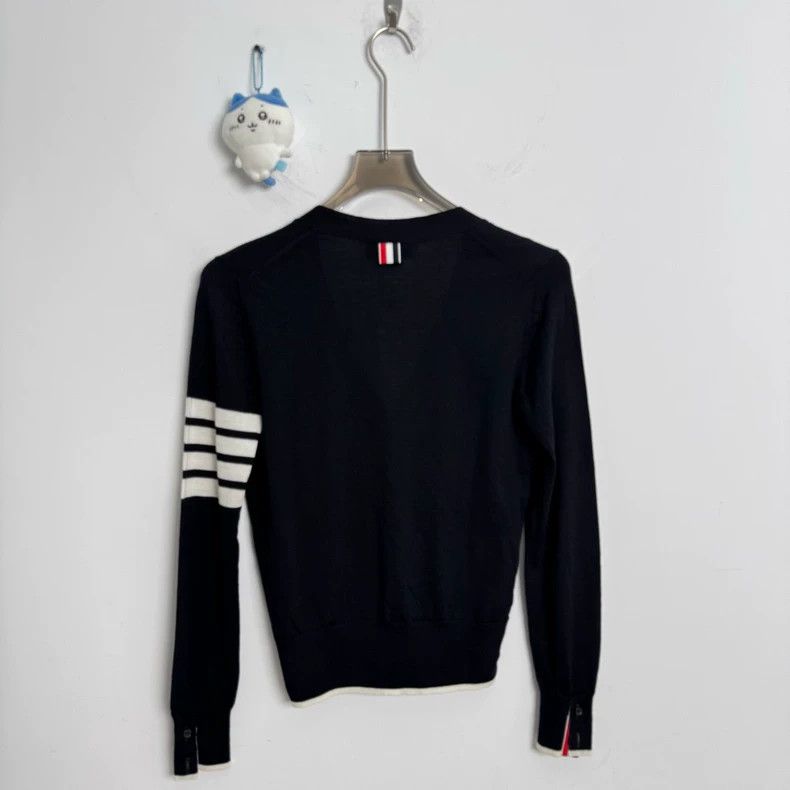 Thom Browne Thom Browne Black wool four stripe sweater Size XS / US 0-2 / IT 36-38 - 3 Thumbnail