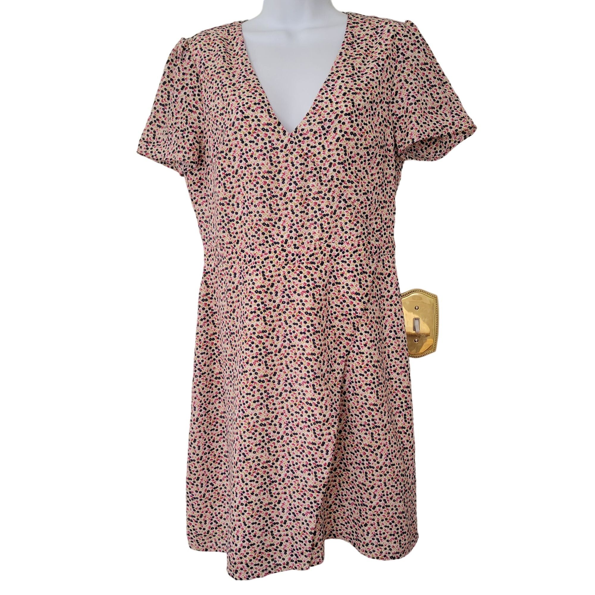 Vintage J Crew Mercantile 6 V Neck Floral Dress J6370 Faux Wrap ELLI Size M / US 6-8 / IT 42-44 - 1 Thumbnail