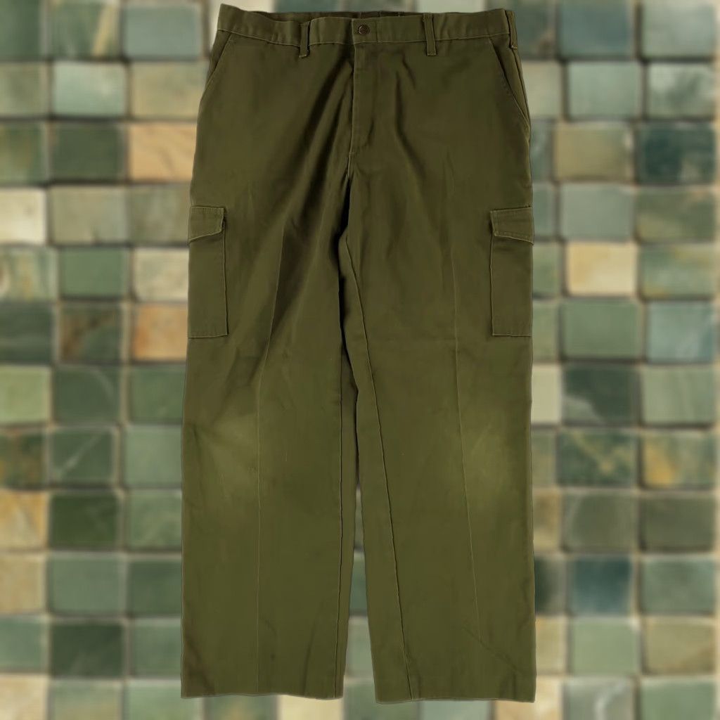 Vintage VINTAGE Boy Scouts of America BSA Cargo Pants Olive Green Mens 36x30 Cargo Pants Green Knee Fade Mens 36x30 Size US 36 / EU 52 - 1 Thumbnail
