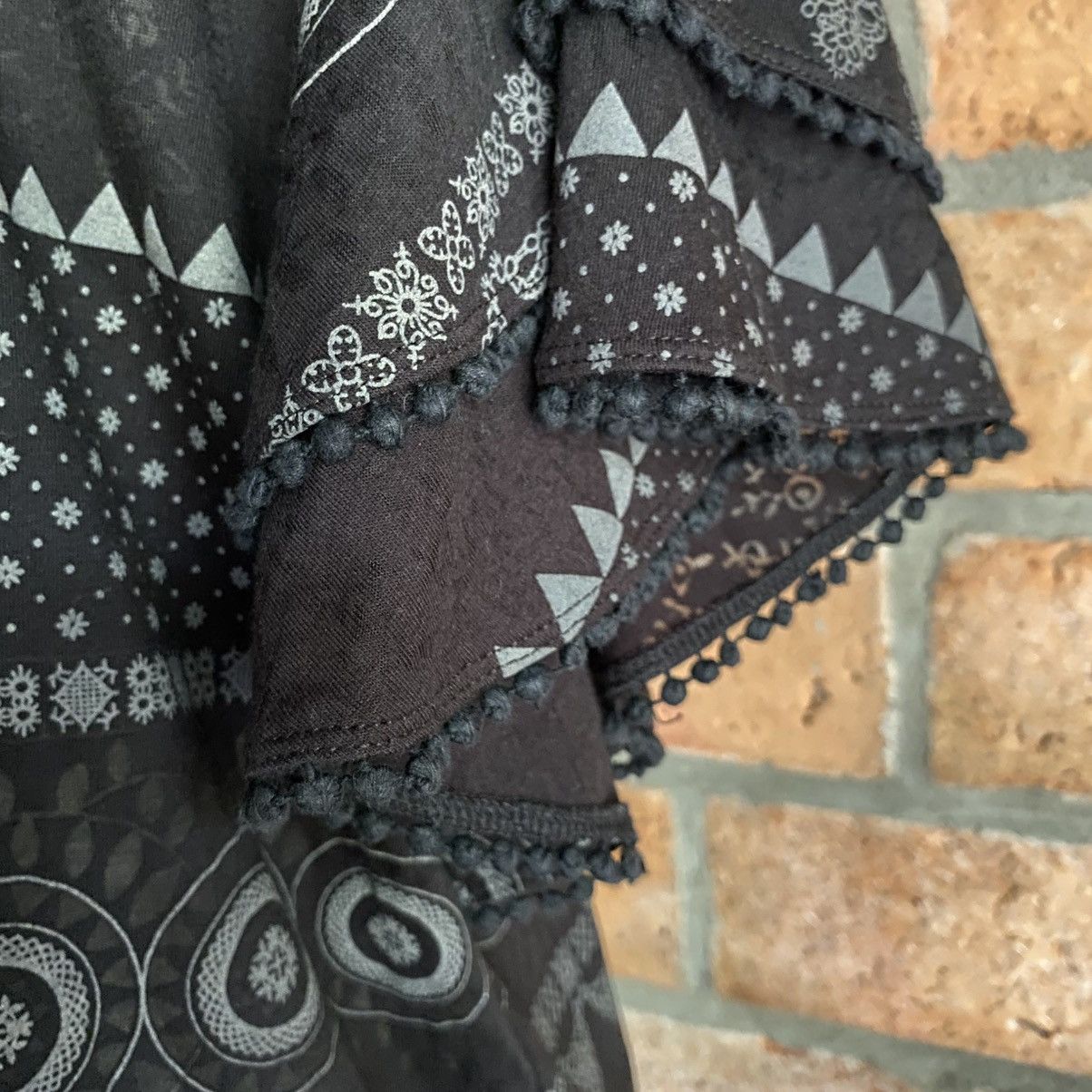 Frapbois Frapbois Black Round Neck Blouse with Geometric Print Size M / US 6-8 / IT 42-44 - 8 Thumbnail