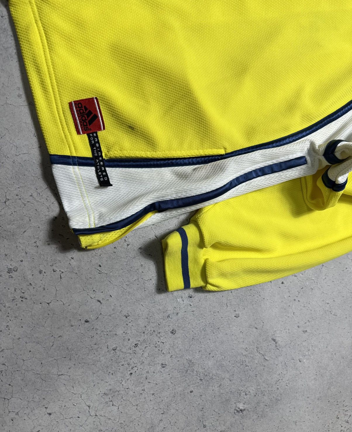 Adidas Adidas Basketball Vintage 90’s Full Zip Jacket Big Logo Size US L / EU 52-54 / 3 - 4 Thumbnail