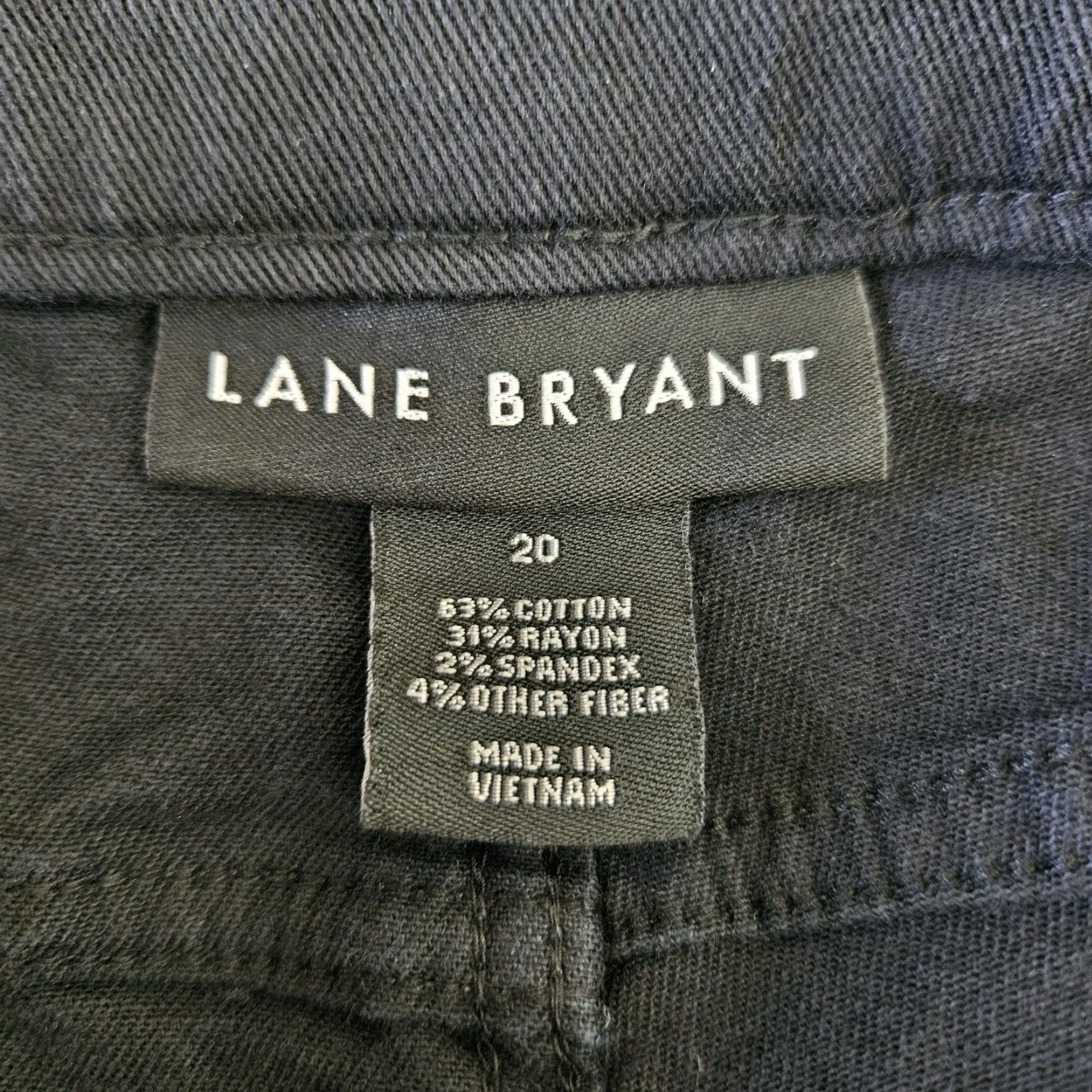Vintage VINTAGE? No. Lane Bryant Womens Cropped Jeans Sz 20 Black High Rise Size 42" / US 20 - 5 Thumbnail