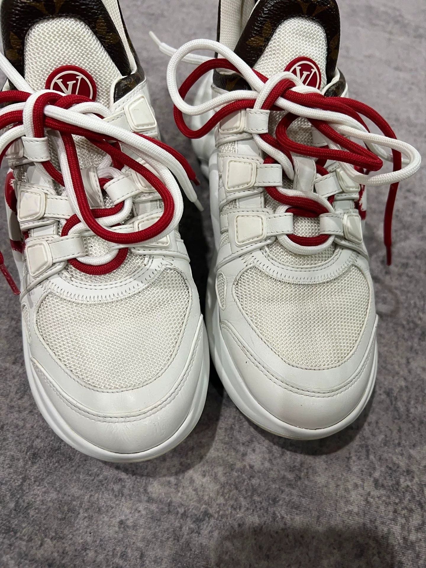 Louis Vuitton Louis Vuitton Archlight Graffiti Heart Dad Shoes Size US S / EU 44-46 / 1 - 4 Thumbnail