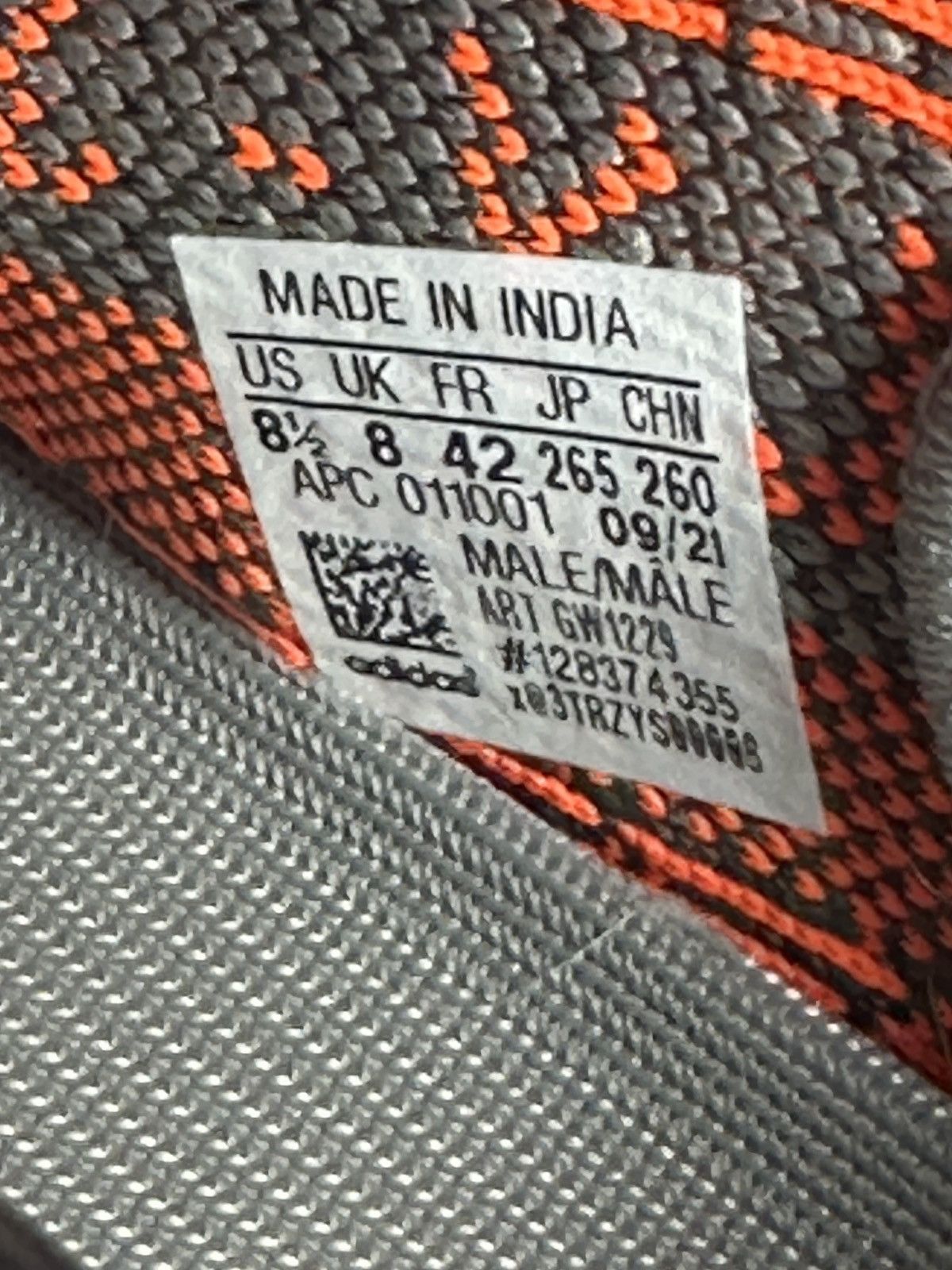 Yeezy Size 8.5 - Adidas Yeezy Boost 350 V2 Low Beluga Reflective Size US 8.5 / EU 41-42 - 7 Thumbnail