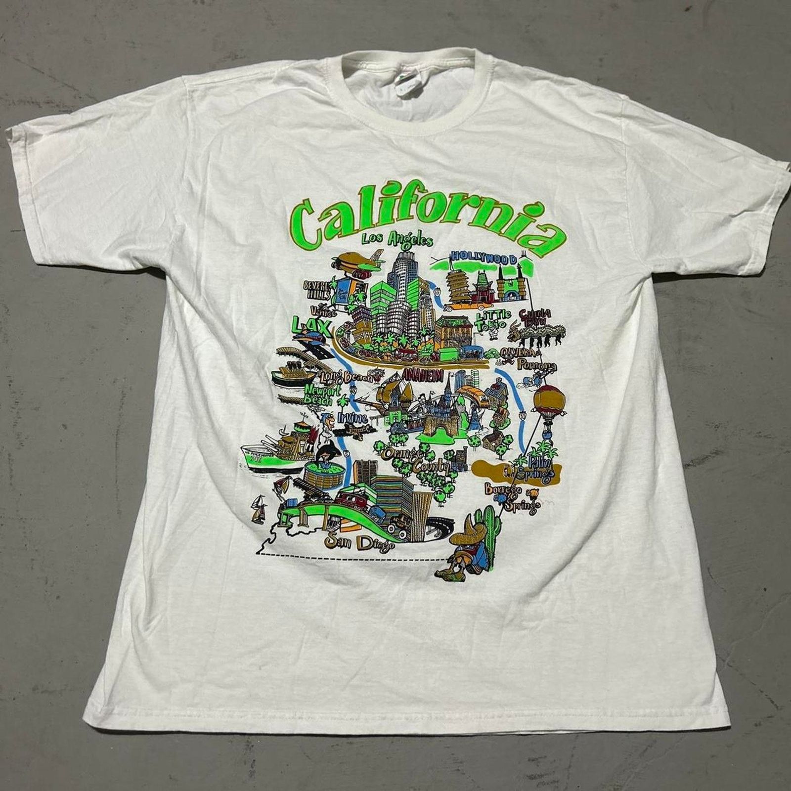 Fruit Of The Loom **Vintage 1990s Green and White Southern California Graphic Size US L / EU 52-54 / 3 - 1 Thumbnail