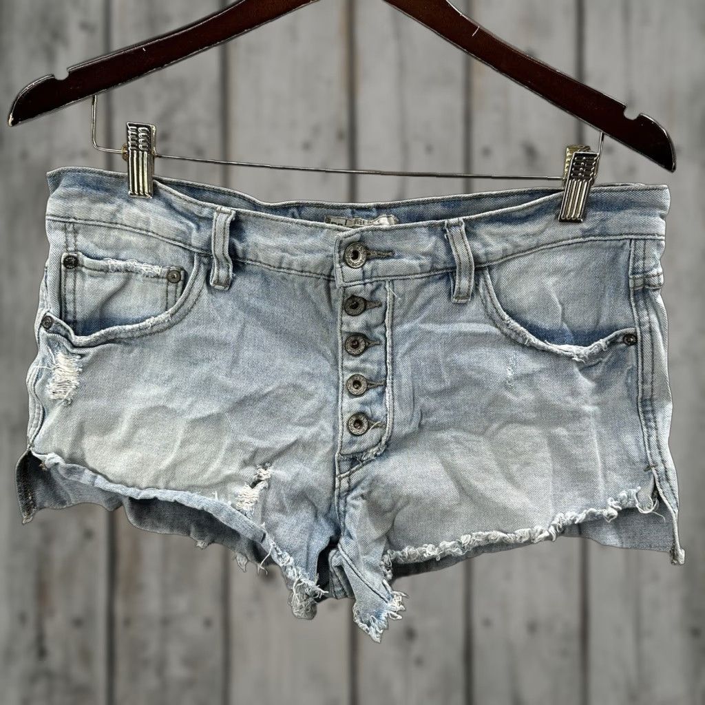 Free People Free People Denim Shorts Womens 27 Shortie Button Fly Boho y2k Blue Size 27" / US 4 / IT 40 - 1 Thumbnail