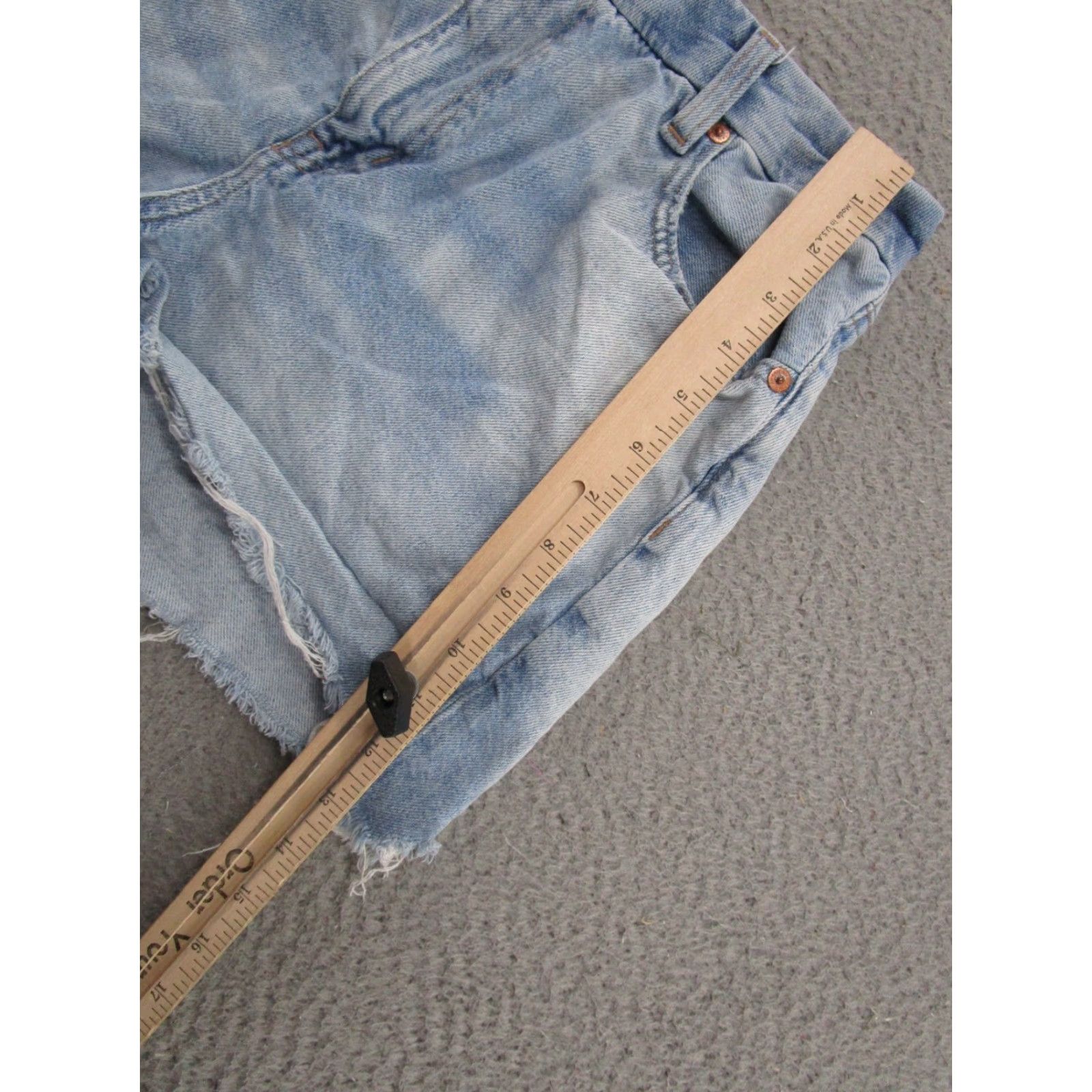 American Eagle Outfitters American Eagle Outfitters Curvy Mom Jean Shorts Distressed Cut Offs Size 10 Stretch Blue Denim 5-Pocket Womens Shorts Casual Size 32" / US 10 / IT 46 - 6 Thumbnail