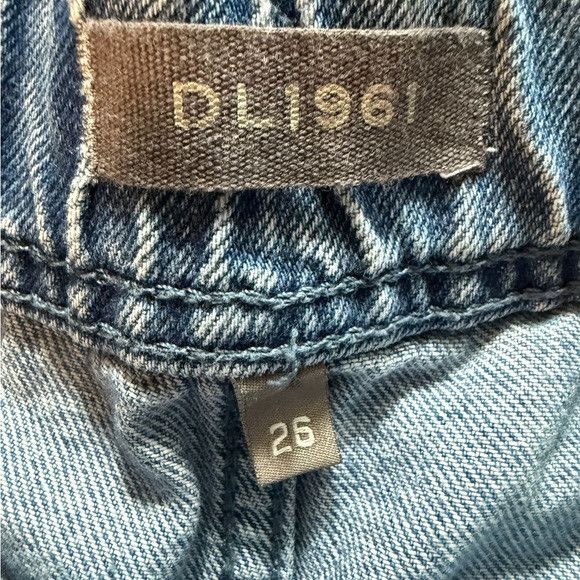 DL1961 DL1961 High-Rise Light Wash Denim Shorts Size 26 Size 26" / US 2 / IT 38 - 8 Thumbnail