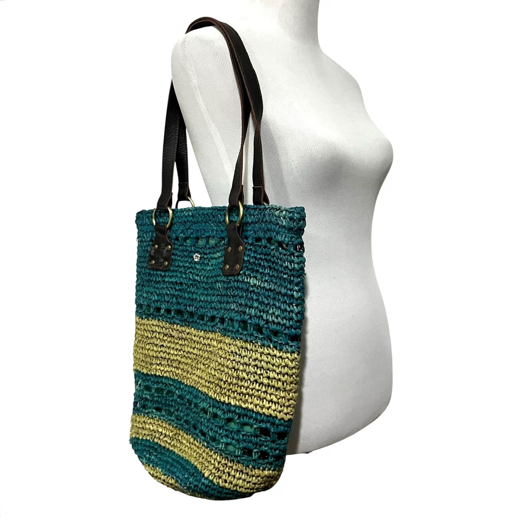Vintage Flora Bella Raffia Straw Crochet Beach Market Bag Purse Tote Shoulder Bag Blue Leather Straps Women Size ONE SIZE - 3 Thumbnail