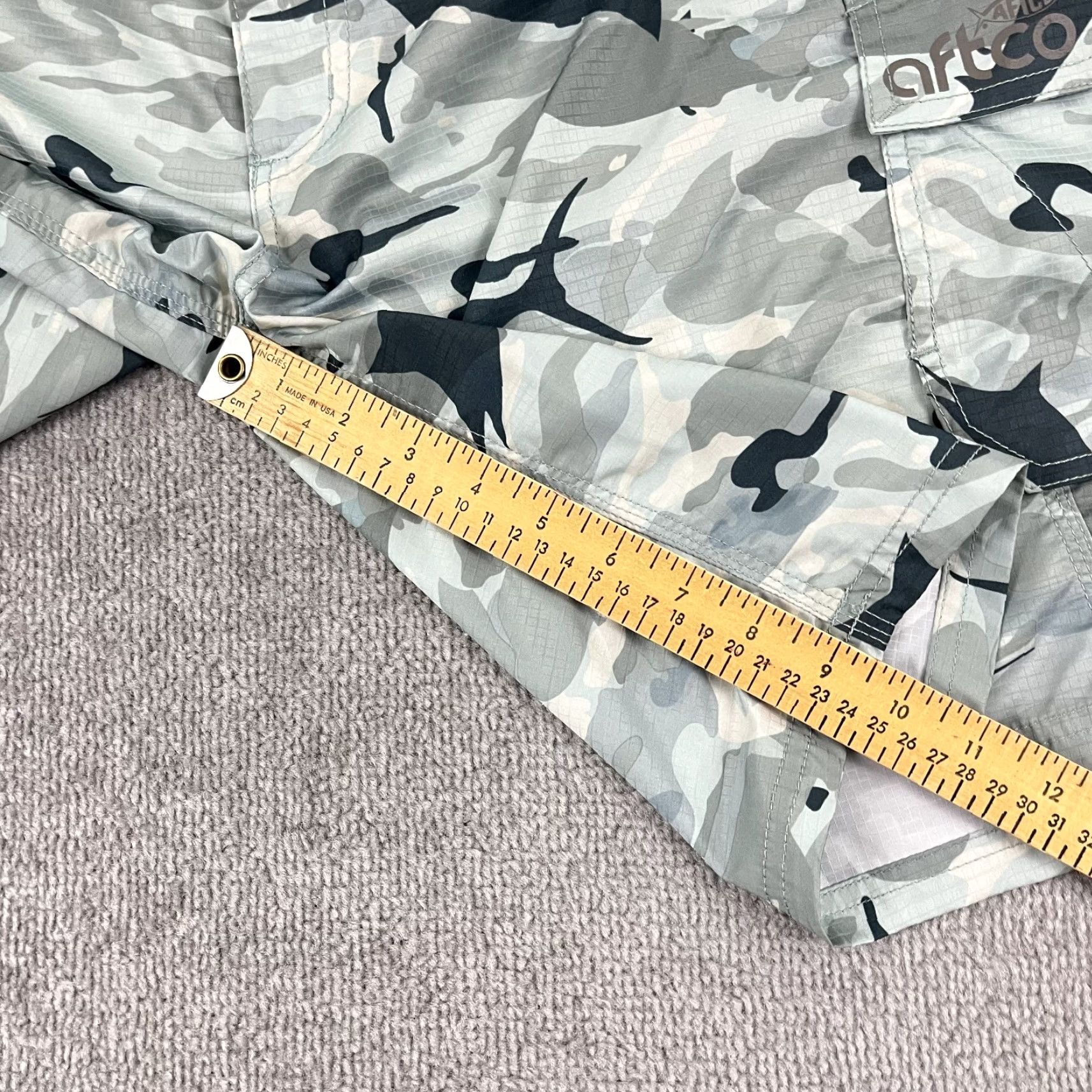 Vintage AFTCO Mens Cargo Shorts 42 Grey Camouflage Outdoor Casual Workwear Cargo Pocket 9.5" Inseam Regular Fit Mens Size US 42 / EU 58 - 6 Thumbnail