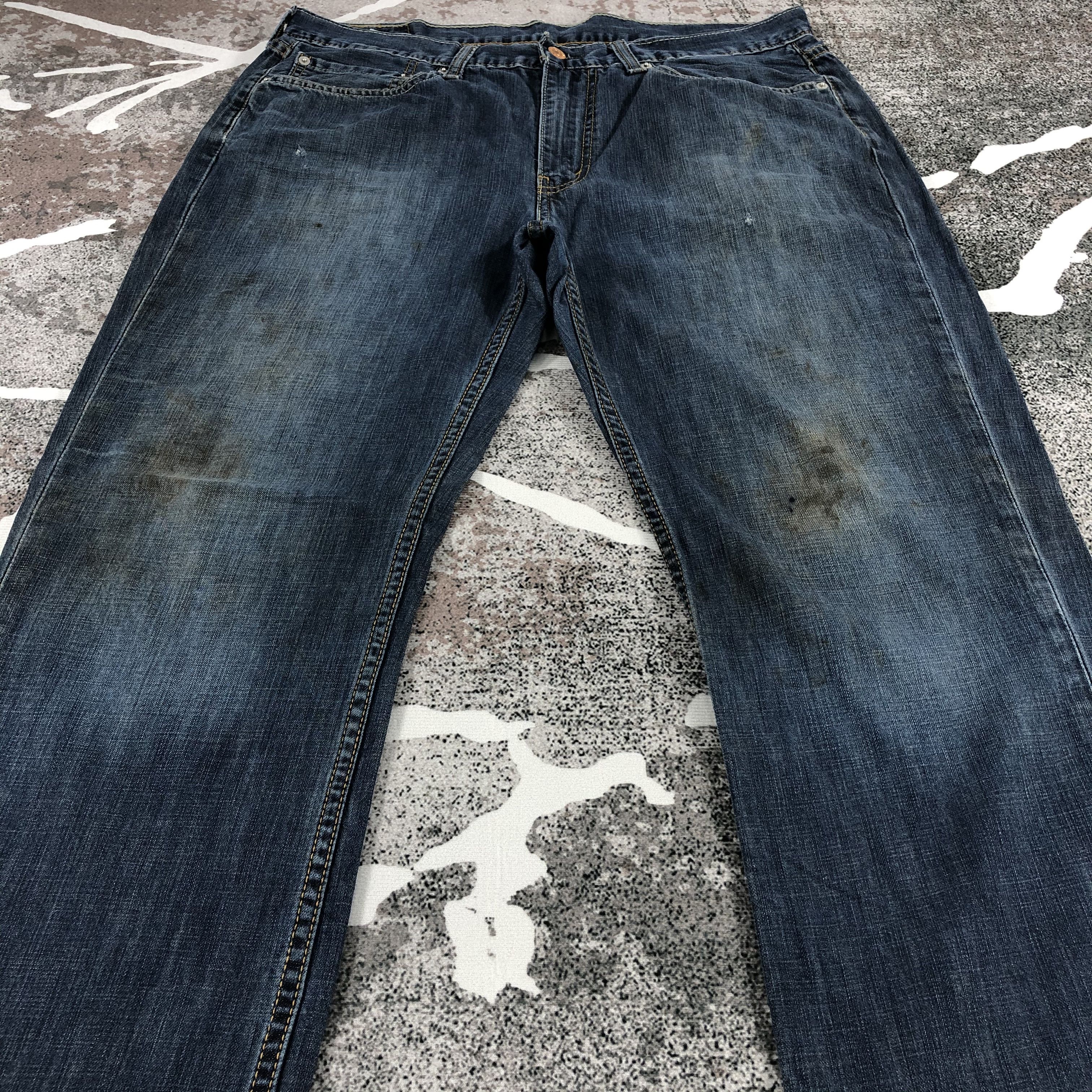 Levi's Vintage Levis 514 Jeans Blue Wash Denim KJ655 Size US 36 / EU 52 - 3 Thumbnail