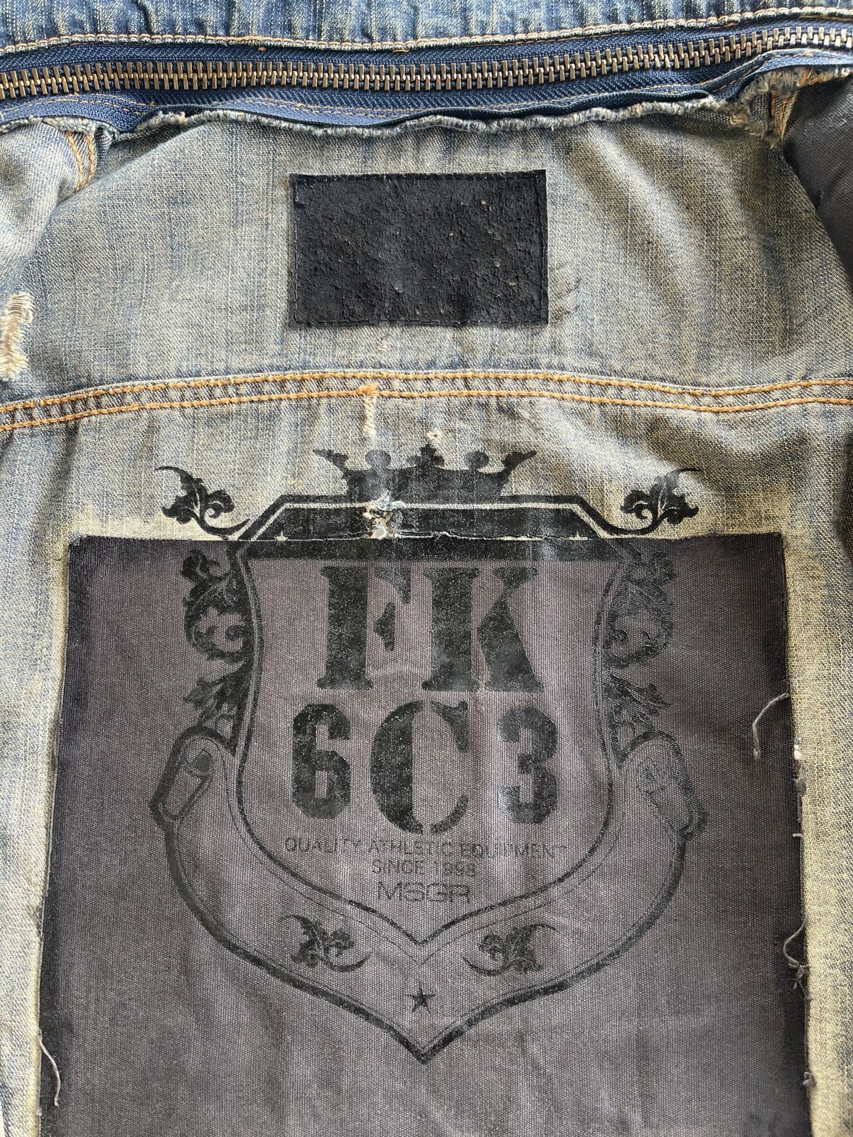 Japanese Brand MSGR Distressed Denim Jacket Size US M / EU 48-50 / 2 - 22 Thumbnail