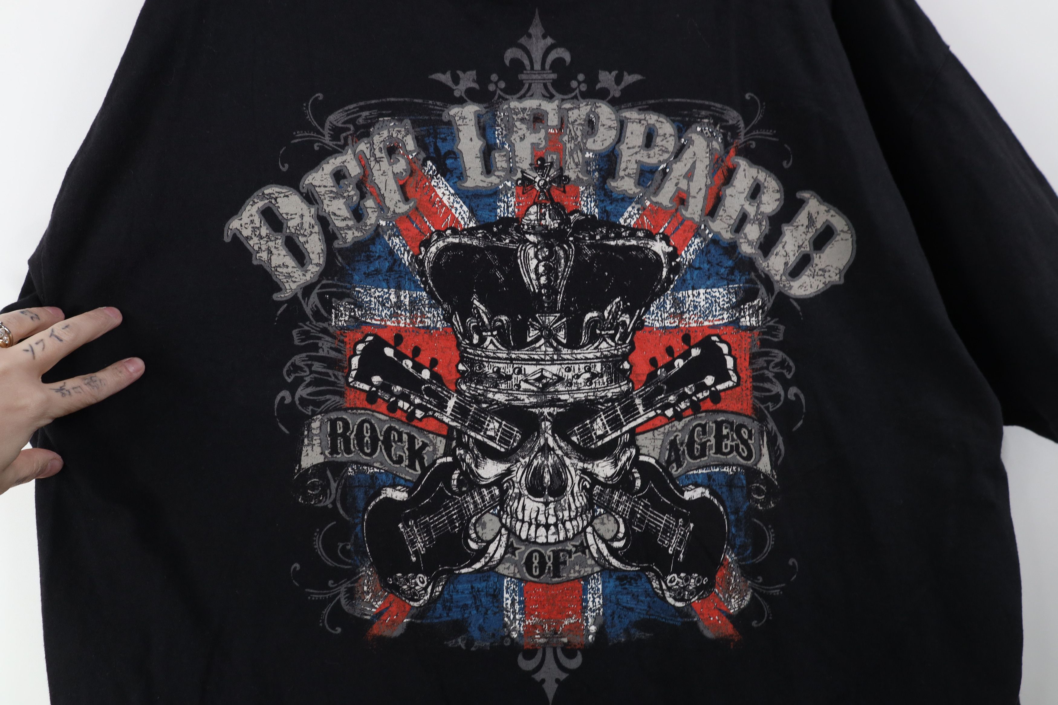 Vintage Y2K 2012 Rock of Ages Tour Def Leppard Band T-Shirt Cotton Size US XXL / EU 58 / 5 - 4 Thumbnail