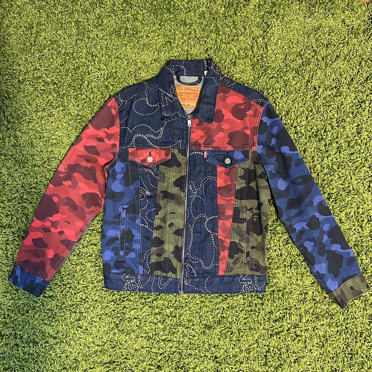 Image of Bape X Levi’S Camo Trucker Jacket in Blue, Men's (Size Small)