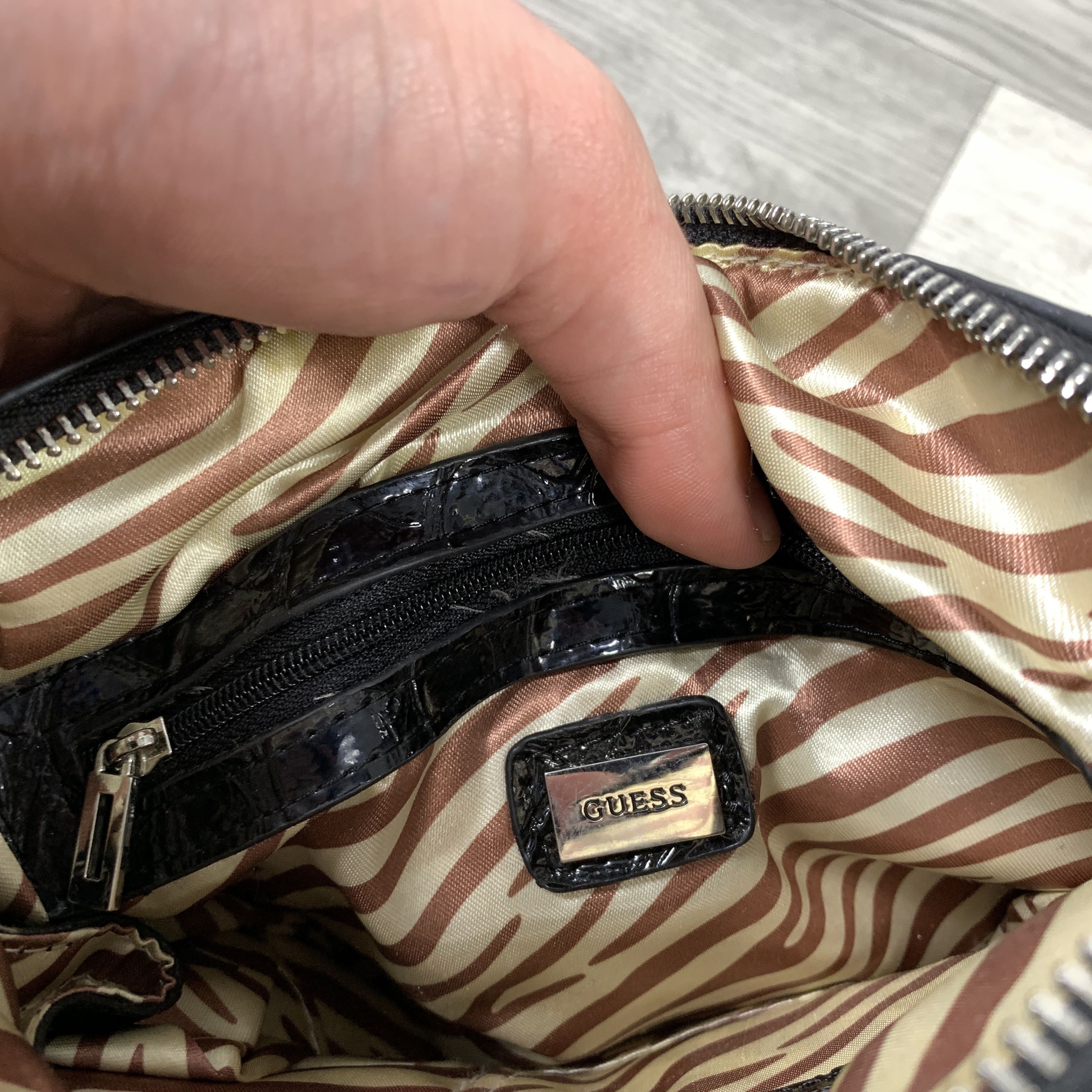 Guess Vintage Guess Y2K Black Crossbody Shoulder Metal G Bag Size ONE SIZE - 11 Thumbnail
