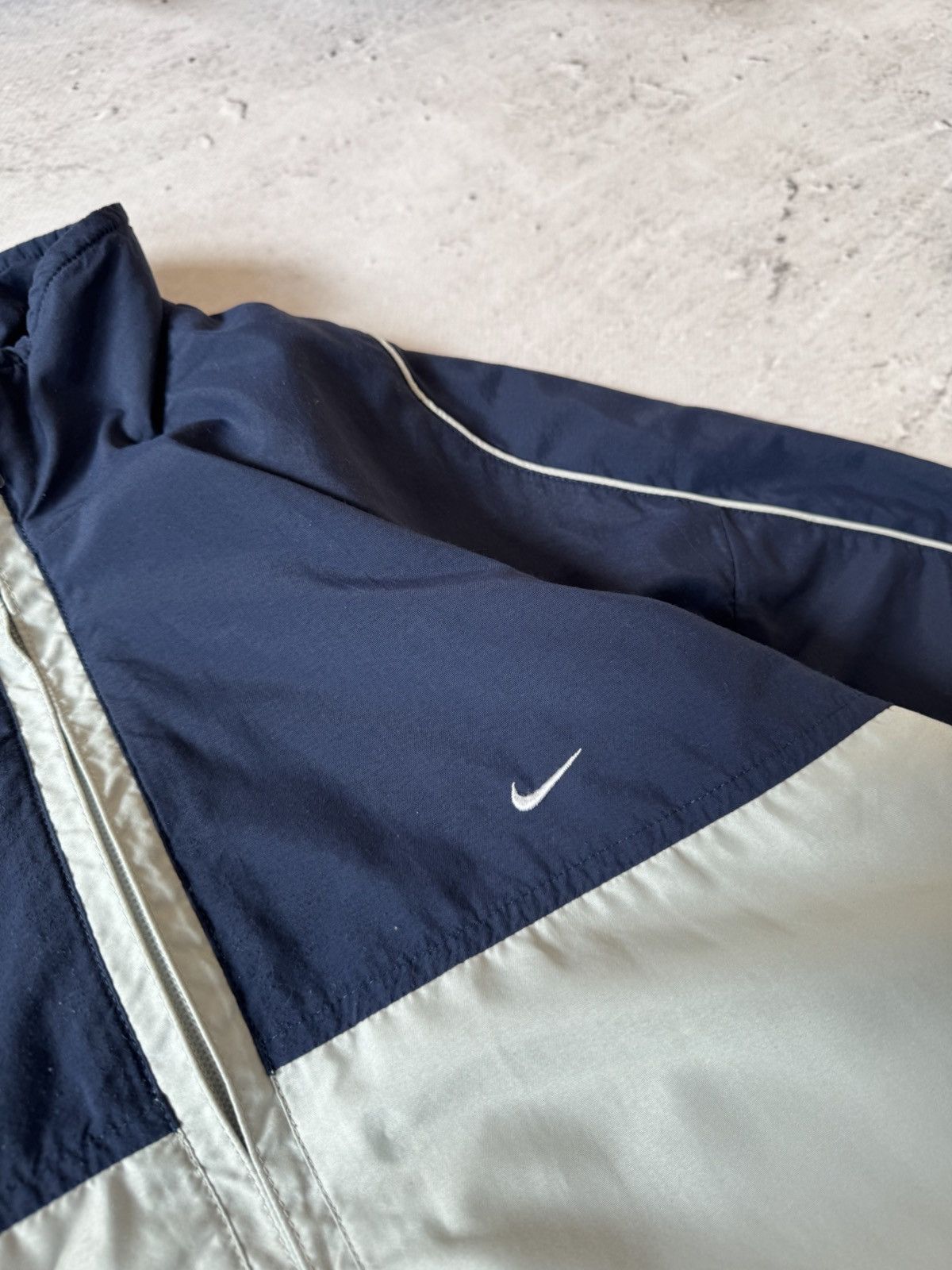 Nike × Vintage NIKE VINTAGE BASIC LOGO OVERSIZE BAGGY LIGHT JACKET Size US M / EU 48-50 / 2 - 6 Thumbnail