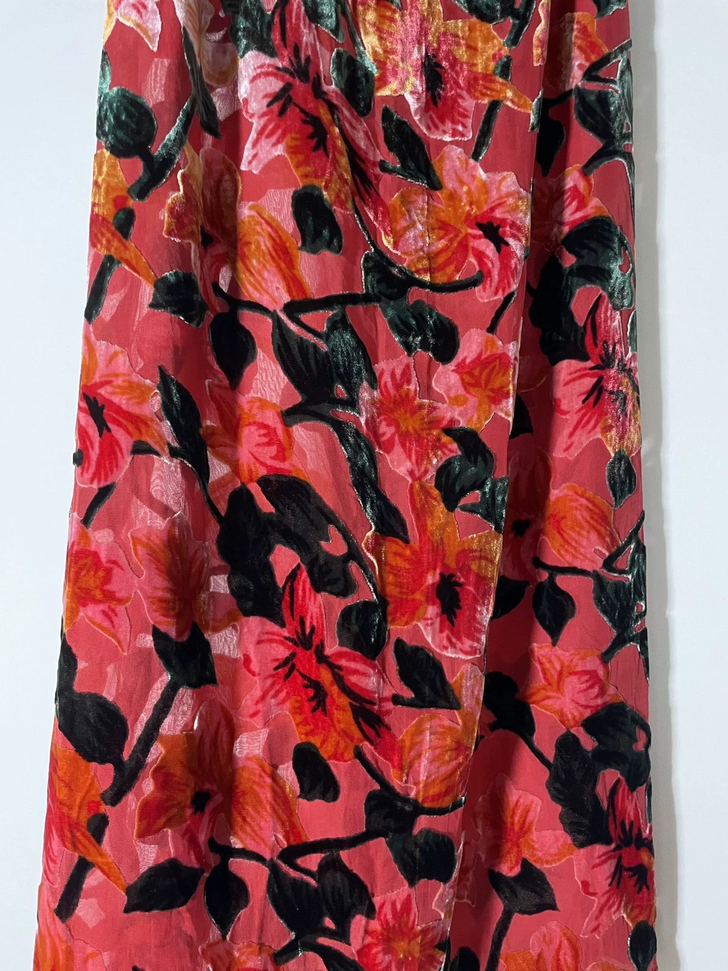 Yohji Yamamoto YOHJI YAMAMOTO 1997 Silk Burnout Velvet Skirt Size 25" / US 0 / IT 36 - 1 Thumbnail