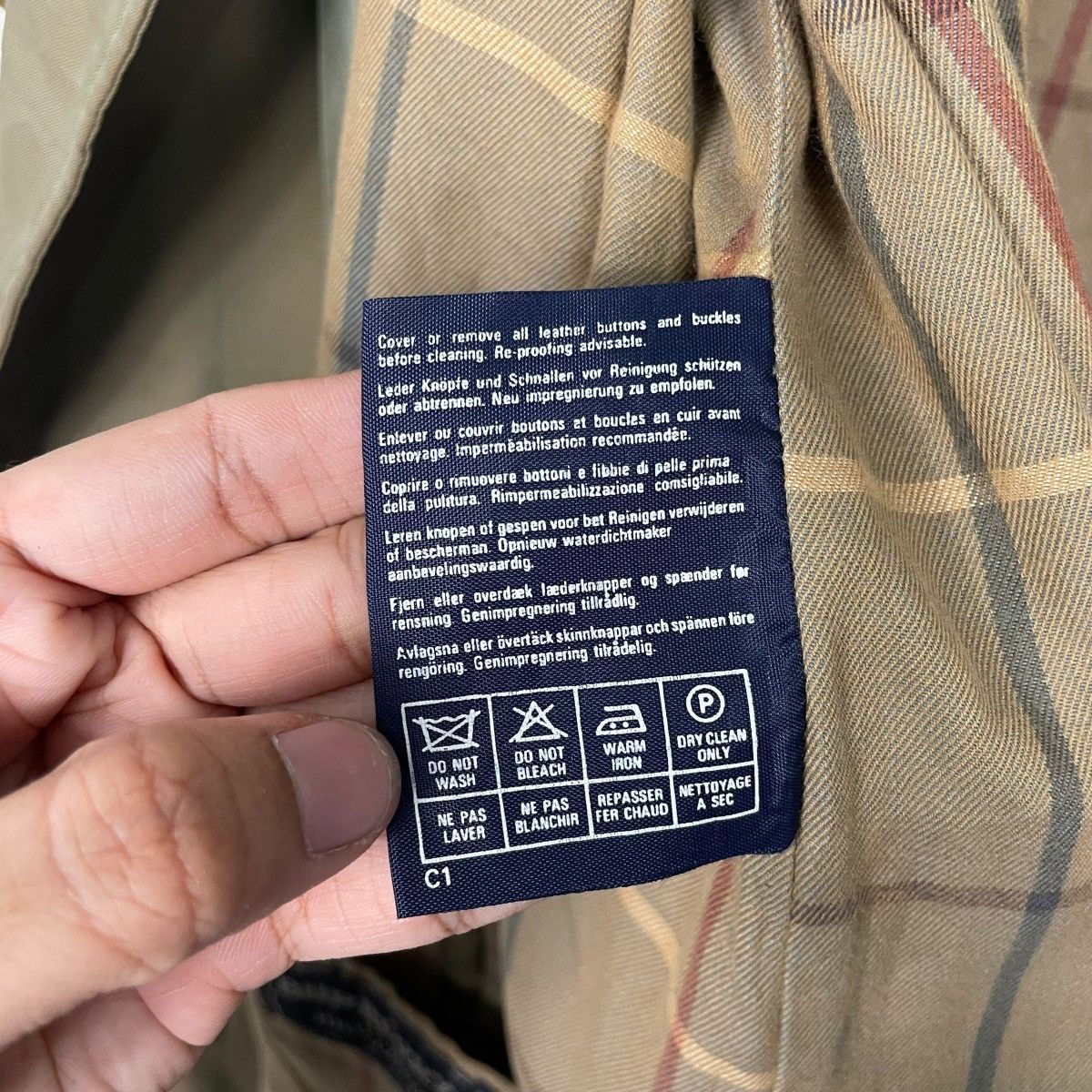Burberry Vintage Burberrys Nova Check Trenchcoat Size US M / EU 48-50 / 2 - 18 Thumbnail
