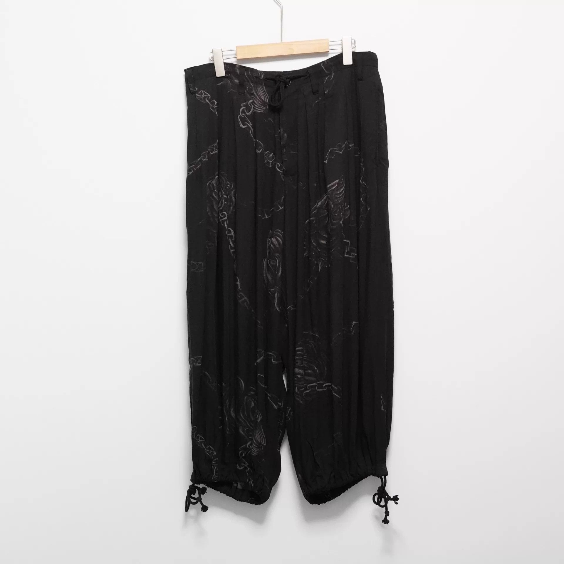 Yohji Yamamoto Yohji Yamamoto 19AW 24-Pleat Silk Drawstring Pants Size 2 Size US 32 / EU 48 - 1 Thumbnail
