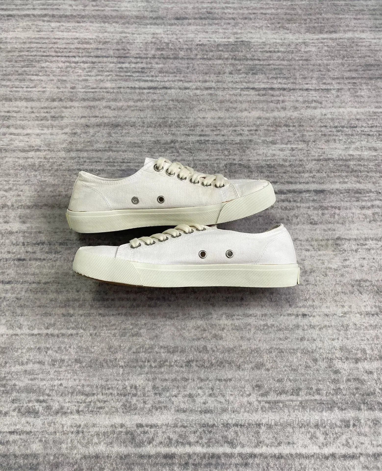Maison Margiela margiela white tabi canvas flat shoes. Size US 6 / IT 36 - 4 Thumbnail