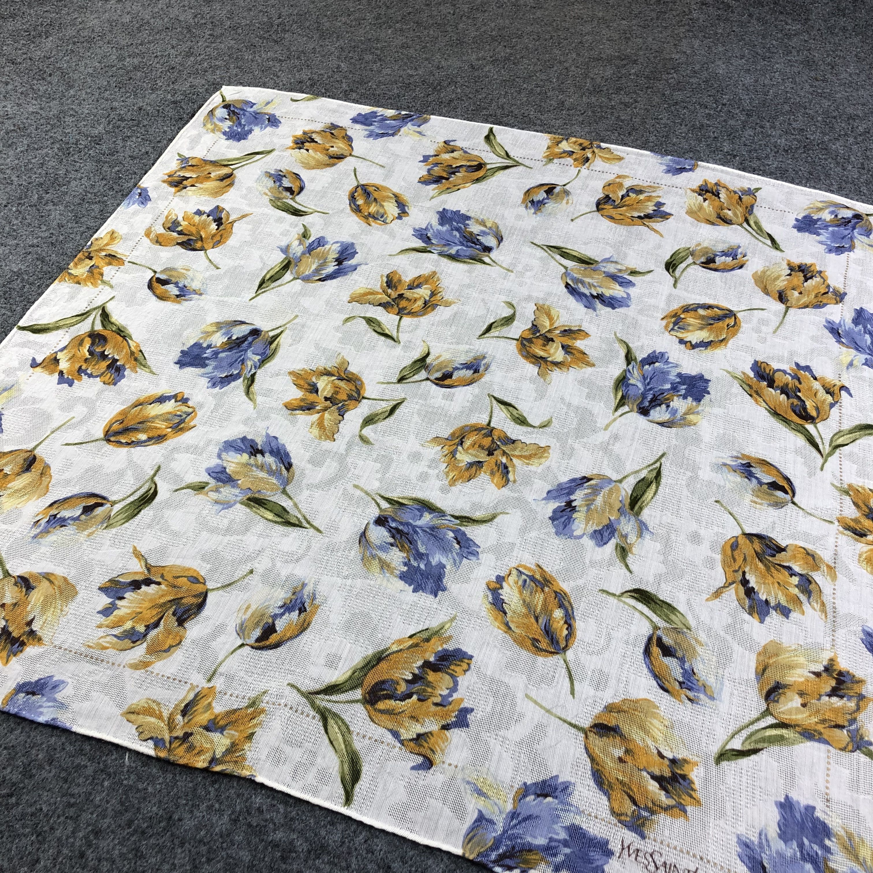 Yves Saint Laurent YSL Floral Handkerchief Neckerchief Bandana H2235 Size ONE SIZE - 3 Thumbnail