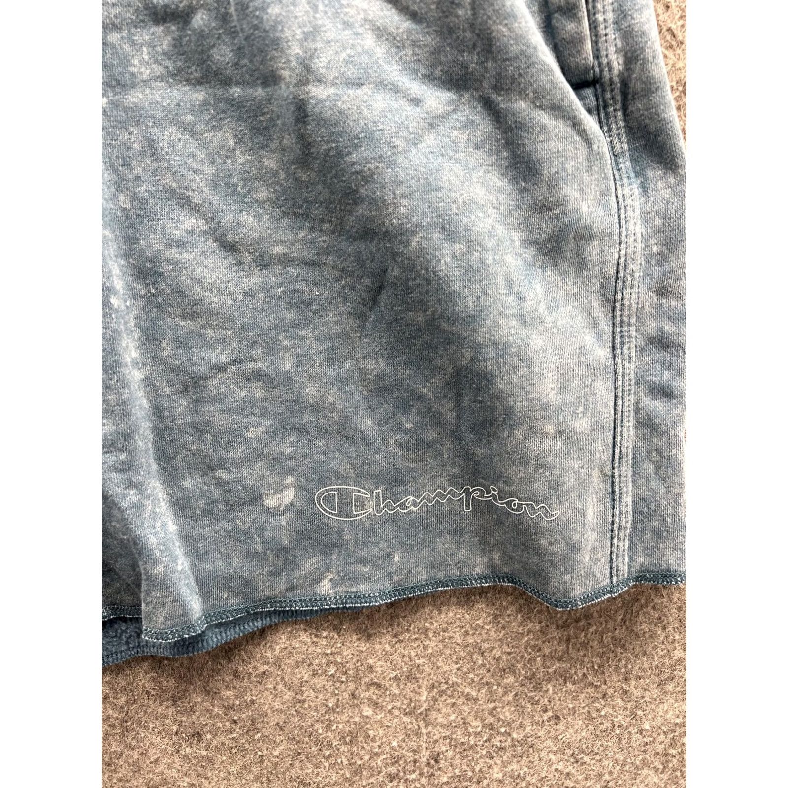 Champion VINTAGE Champion Sweat Shorts Mens XL Blue Fleece Elastic Waist Pockets Casual Athletic Summer 2000s Mens XL Blue Size US 36 / EU 52 - 7 Thumbnail