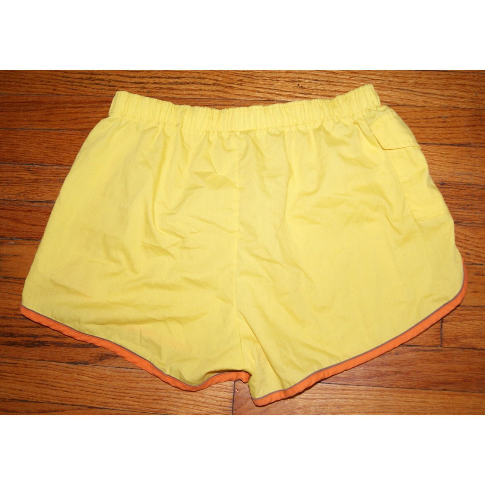 Vintage VTG 70s 80 Yellow Short S Athletic Shorts Side Pocket Stripe Size US 28 / EU 44 - 5 Thumbnail