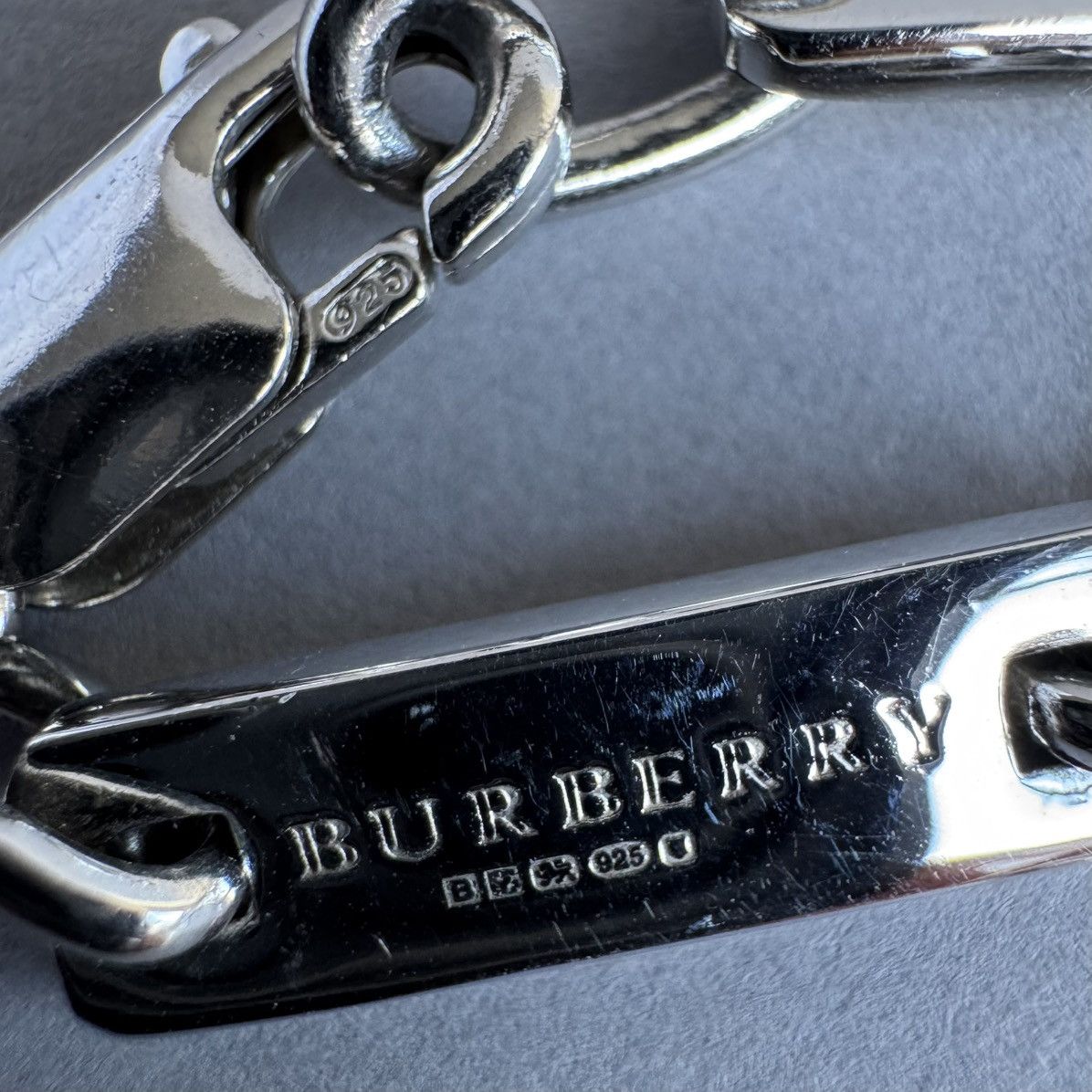 Burberry Burberry Solid Sterling Silver 925 Teardrop Necklace 42cm Size ONE SIZE - 10 Thumbnail
